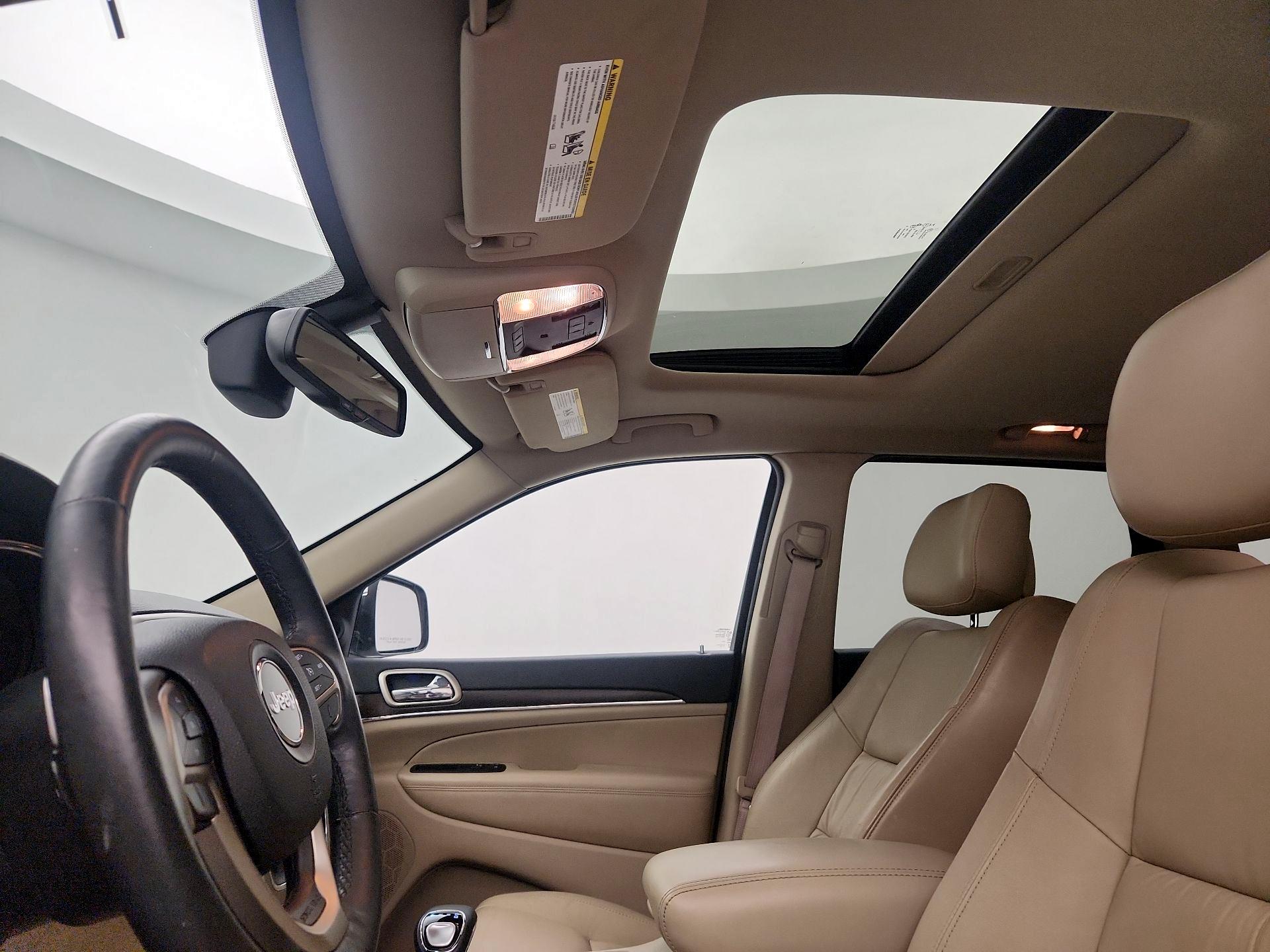 Thumbnail: 2014 Jeep Grand Cherokee - 20