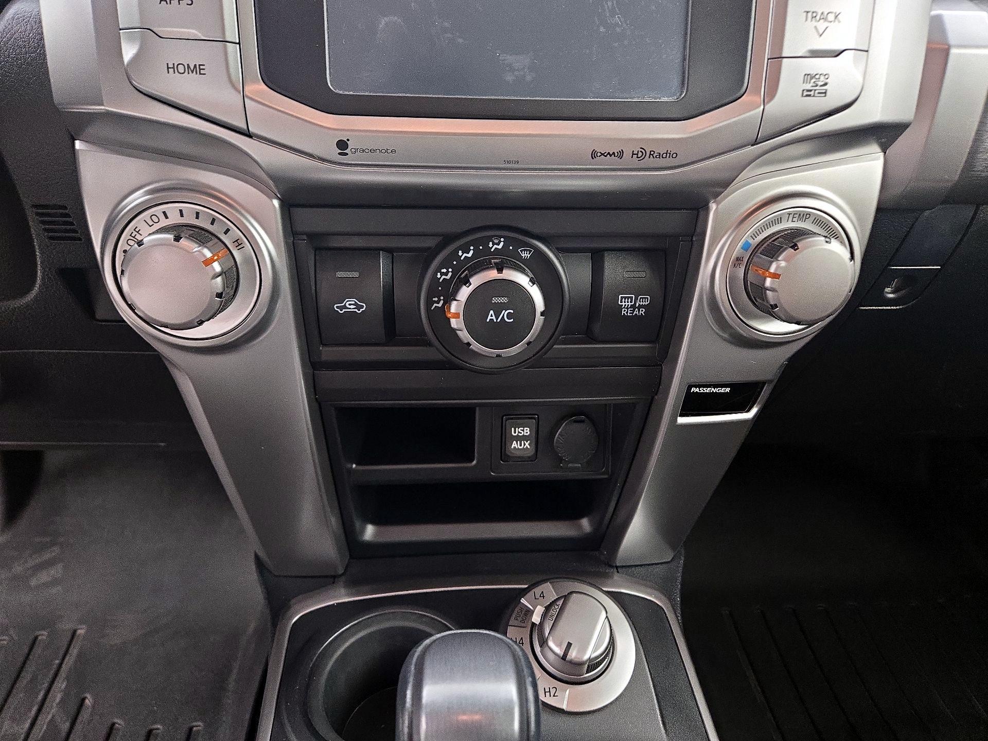 Thumbnail: 2016 Toyota 4Runner - 17