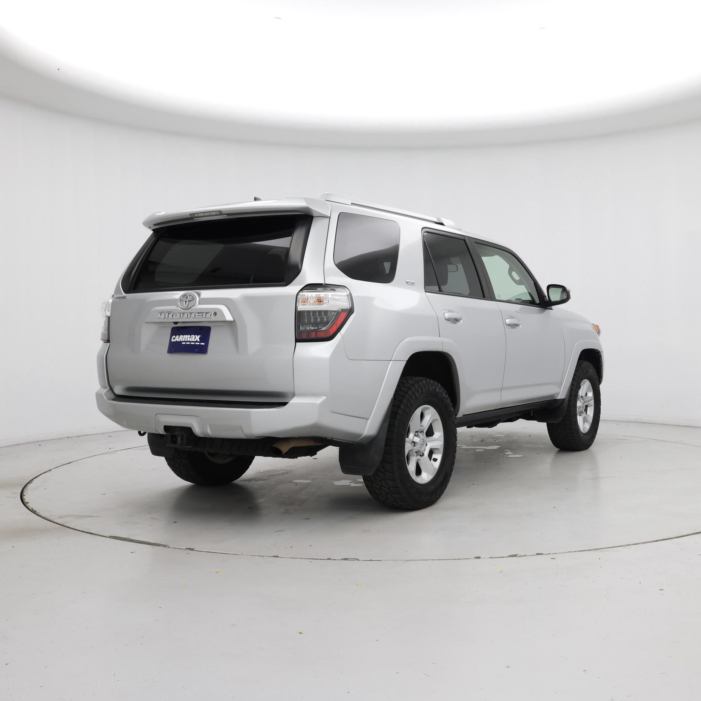 Thumbnail: 2016 Toyota 4Runner - 8
