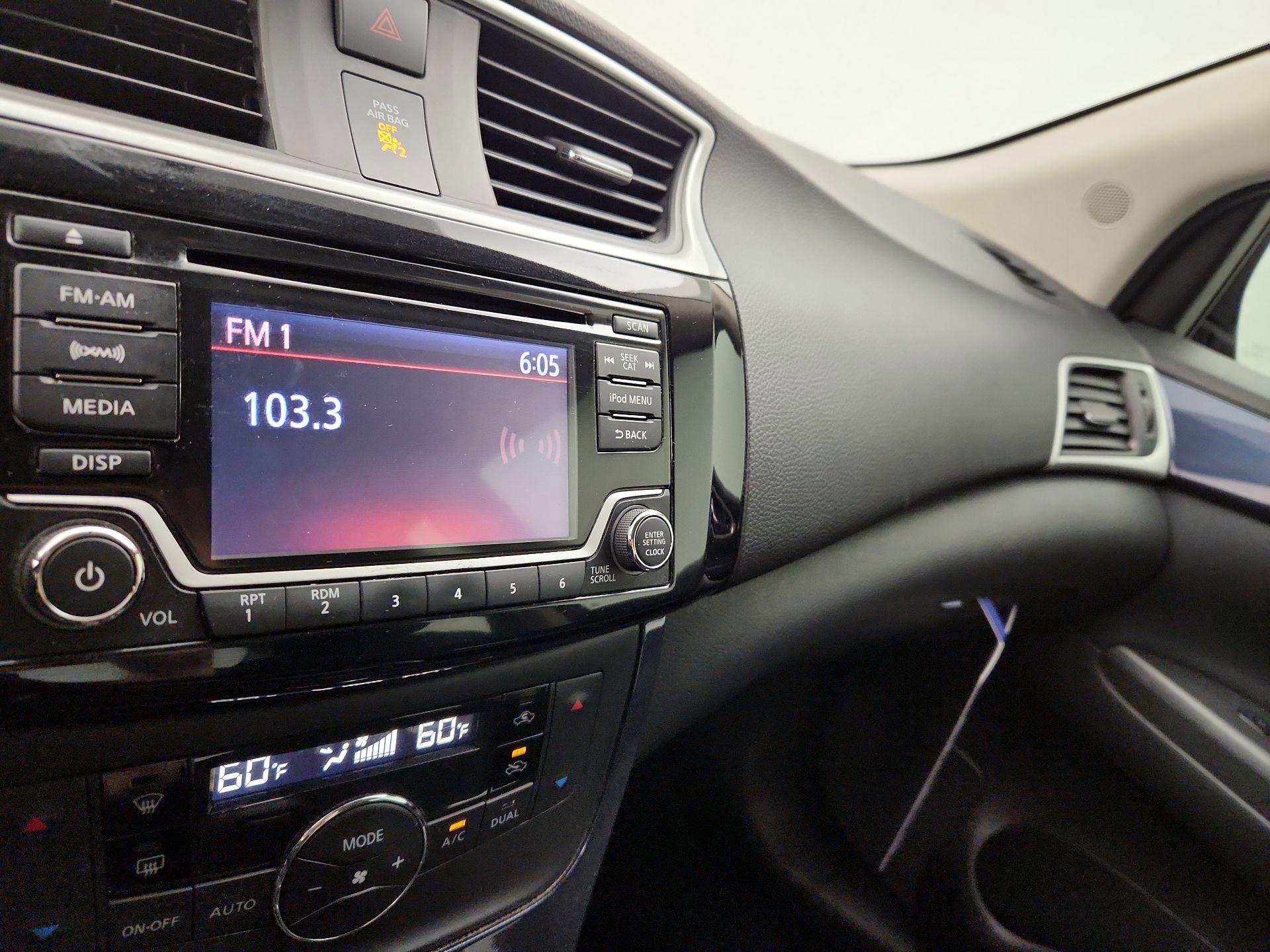 Thumbnail: 2018 Nissan Sentra - 15