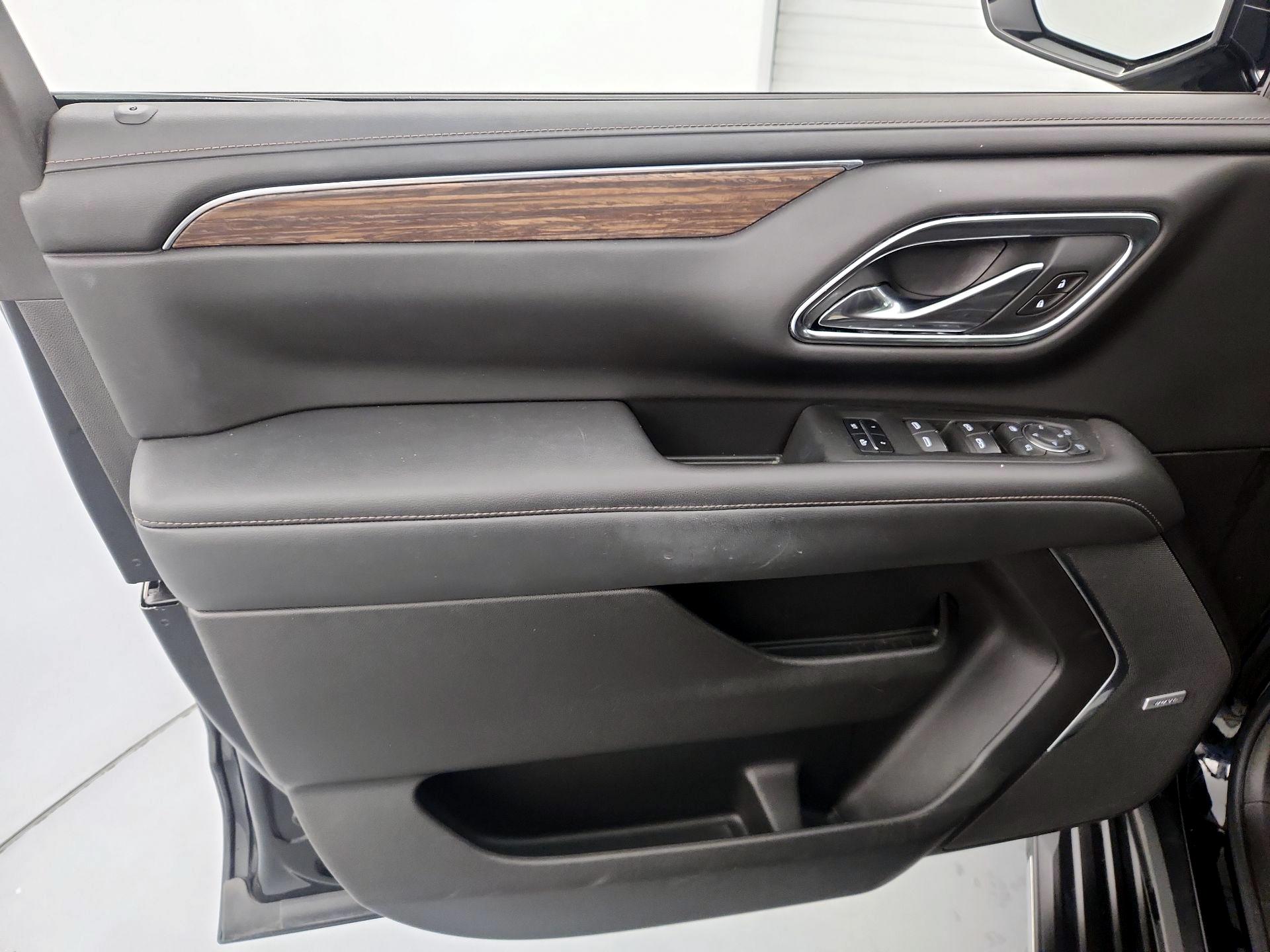 Thumbnail: 2021 Chevrolet Tahoe - 12