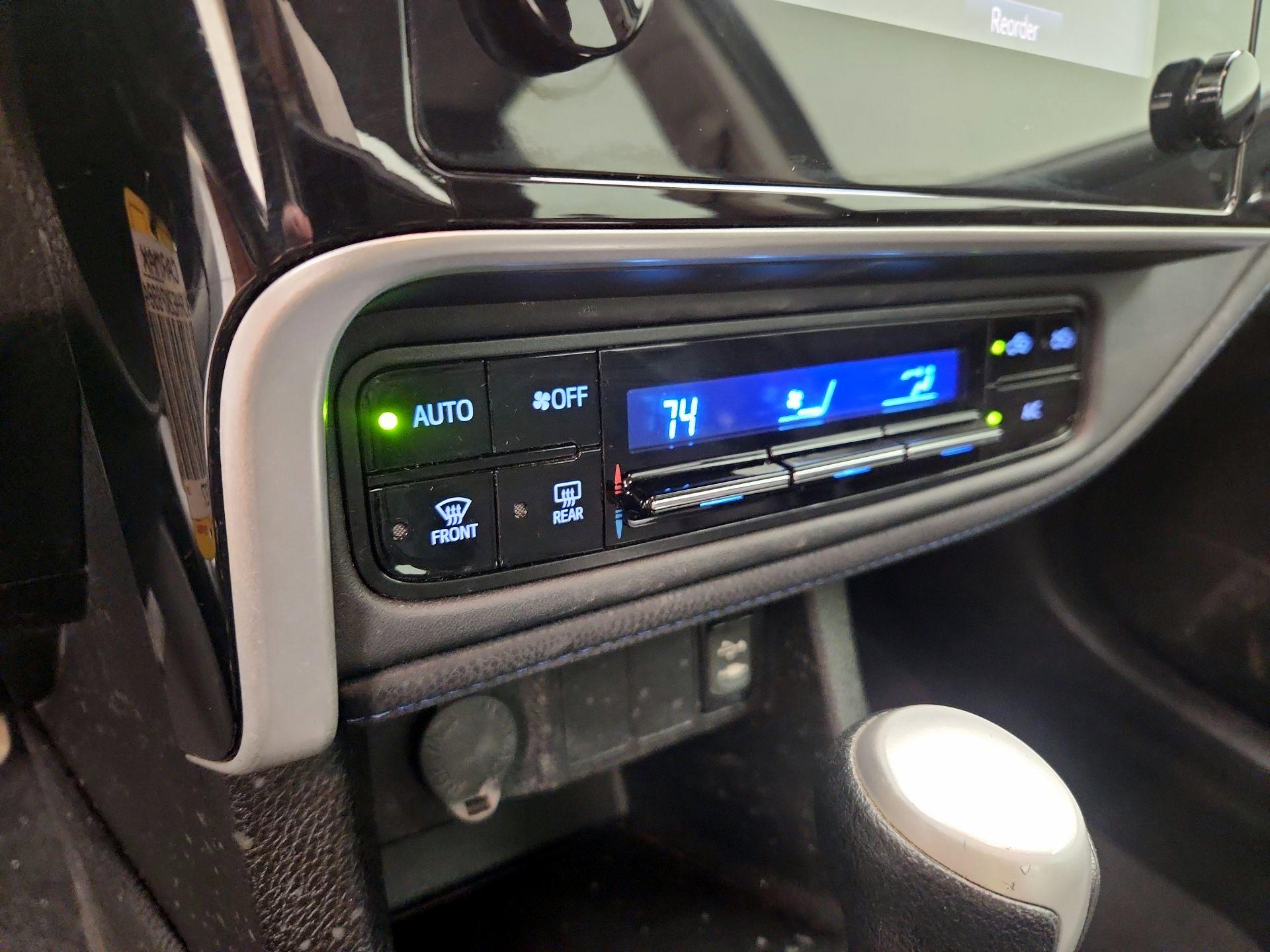 Thumbnail: 2019 Toyota Corolla - 16