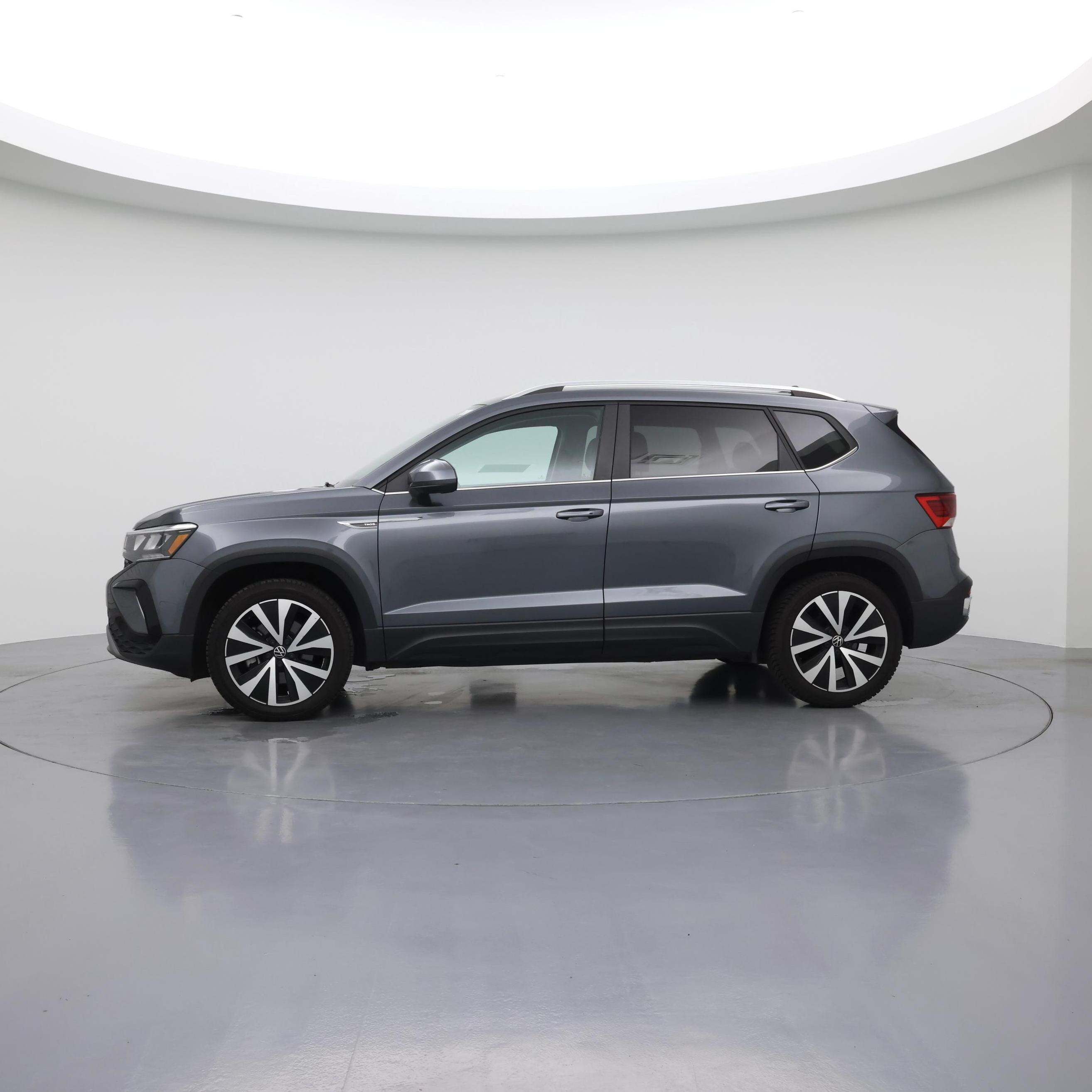 Thumbnail: 2023 Volkswagen Taos - 3