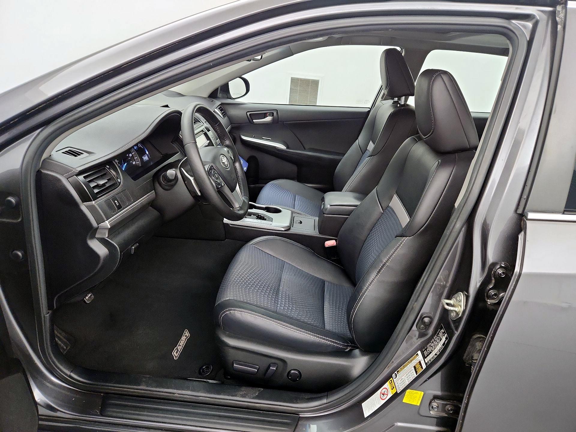Thumbnail: 2014 Toyota Camry - 11