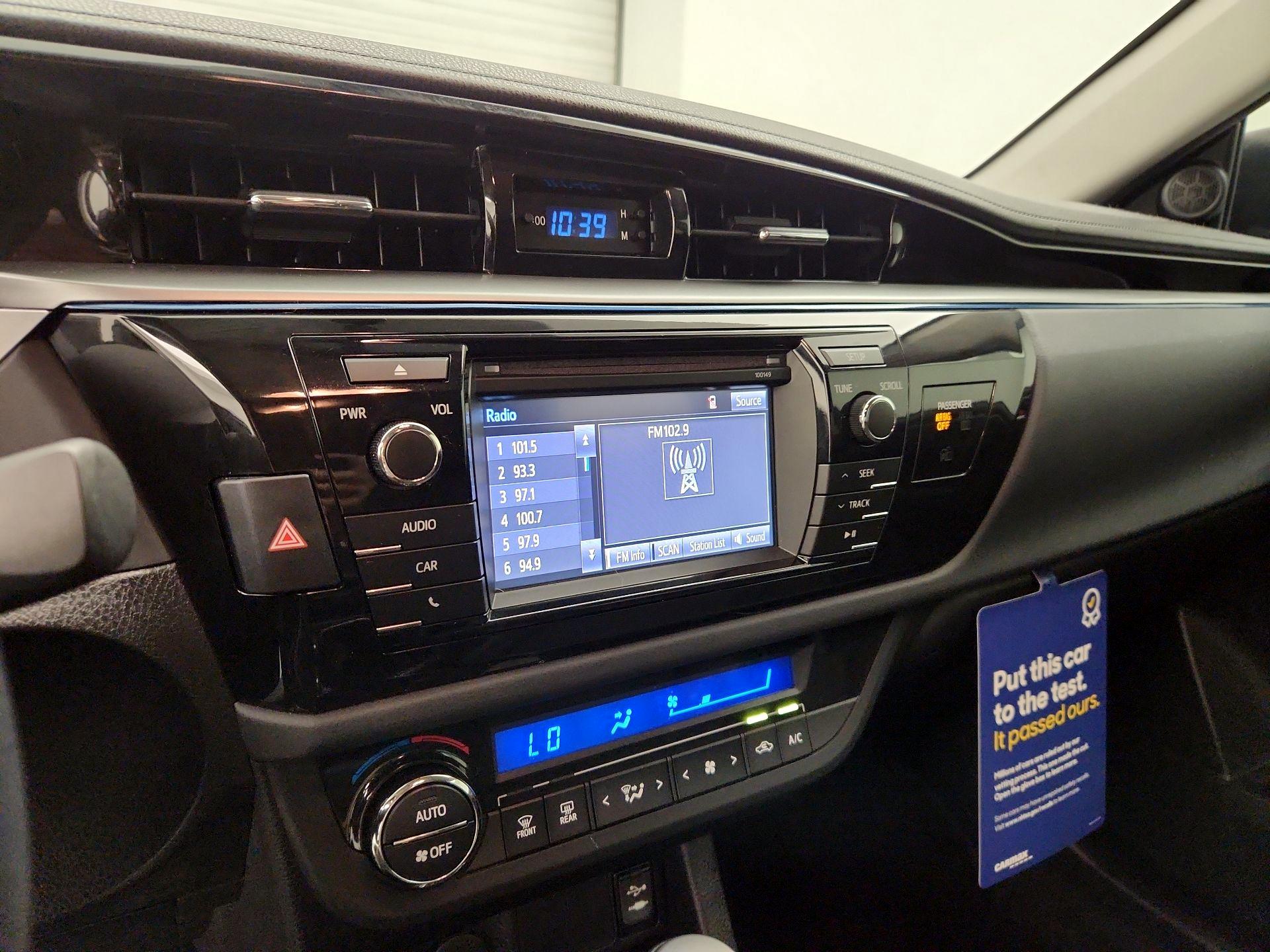 Thumbnail: 2015 Toyota Corolla - 15