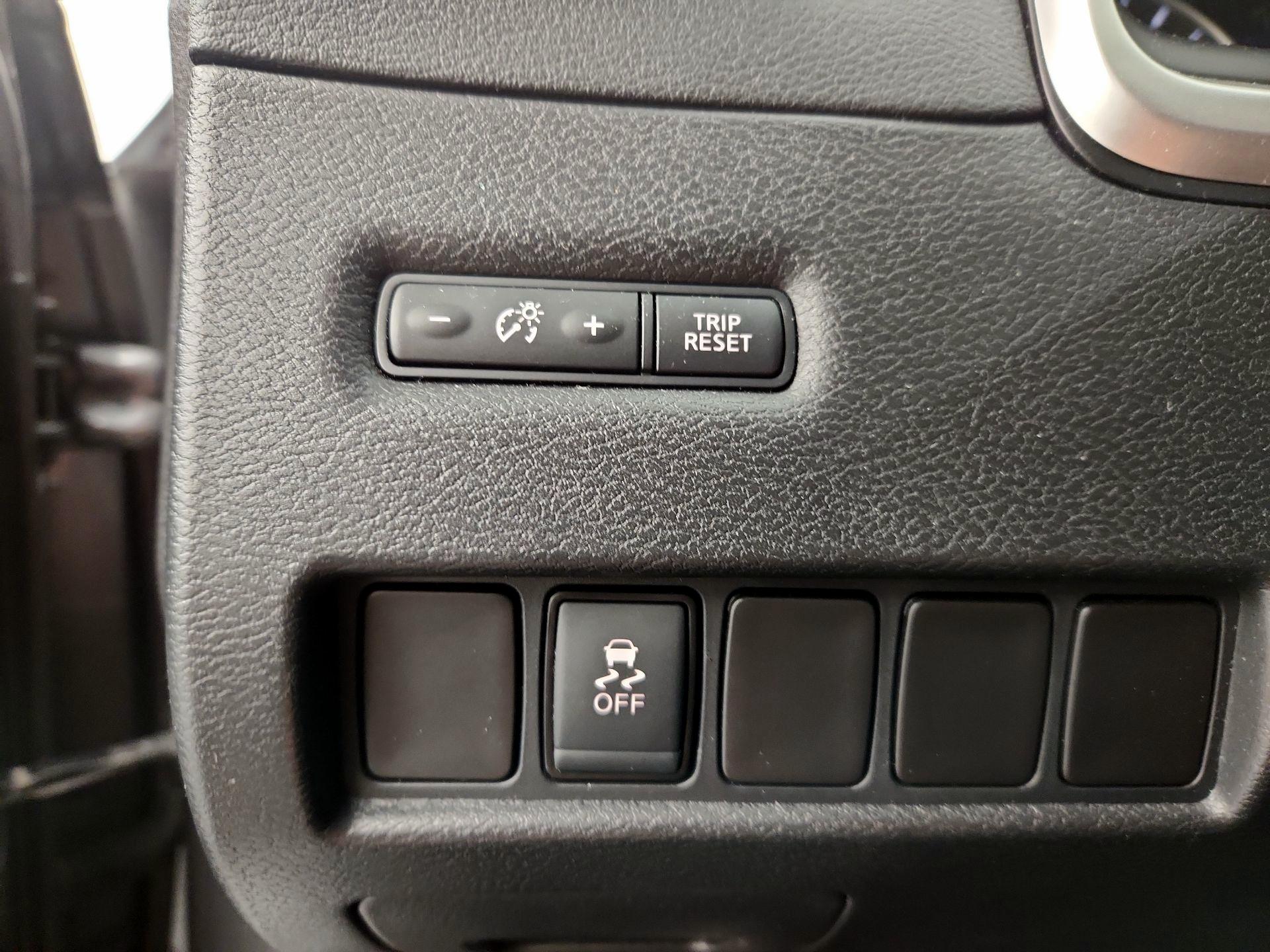 Thumbnail: 2017 Nissan Murano - 13