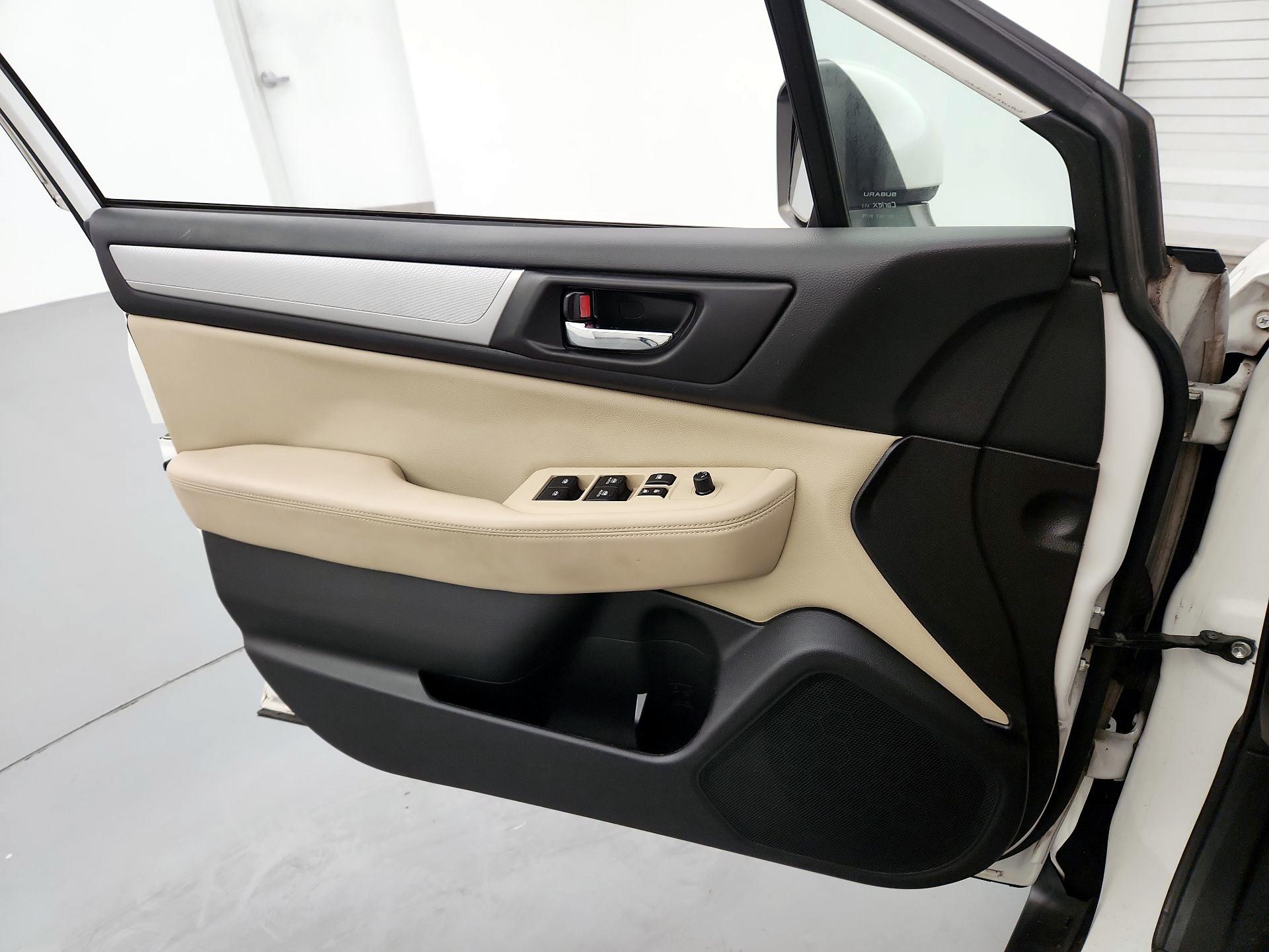 Thumbnail: 2017 Subaru Outback - 12