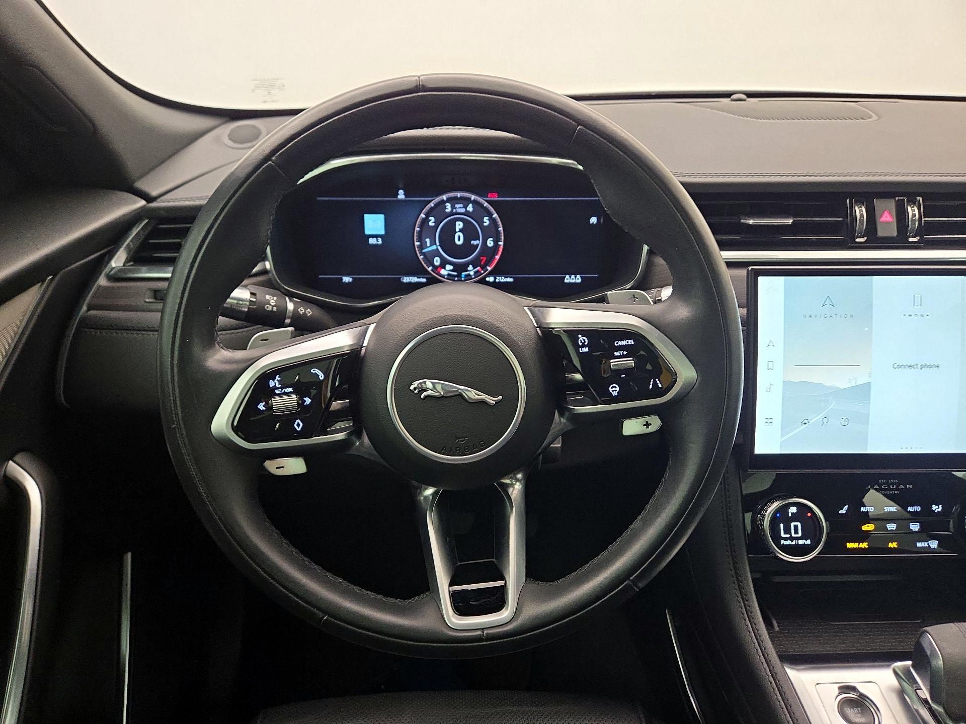 Thumbnail: 2021 Jaguar F-Pace - 10