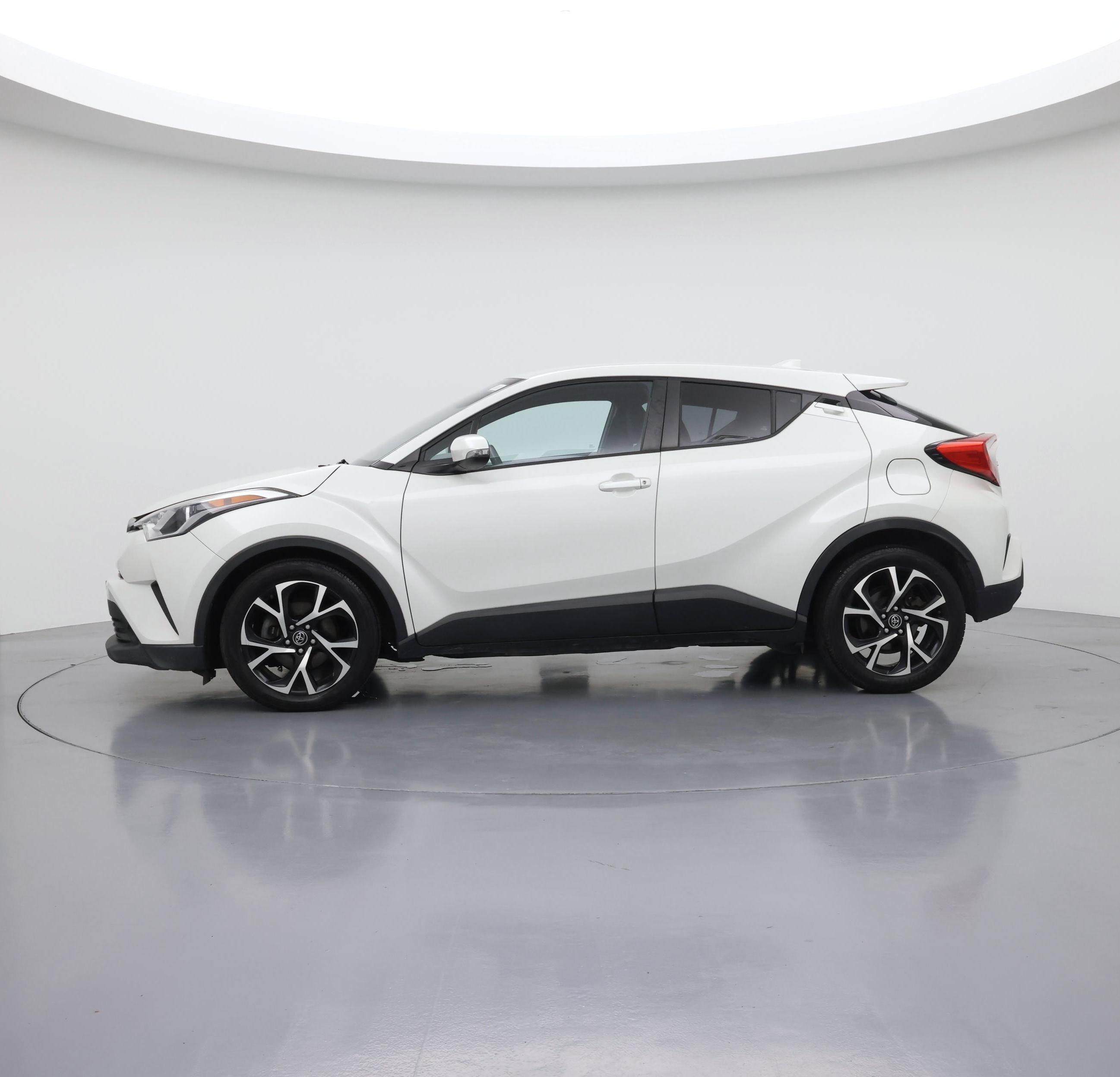 Thumbnail: 2018 Toyota C-HR - 3