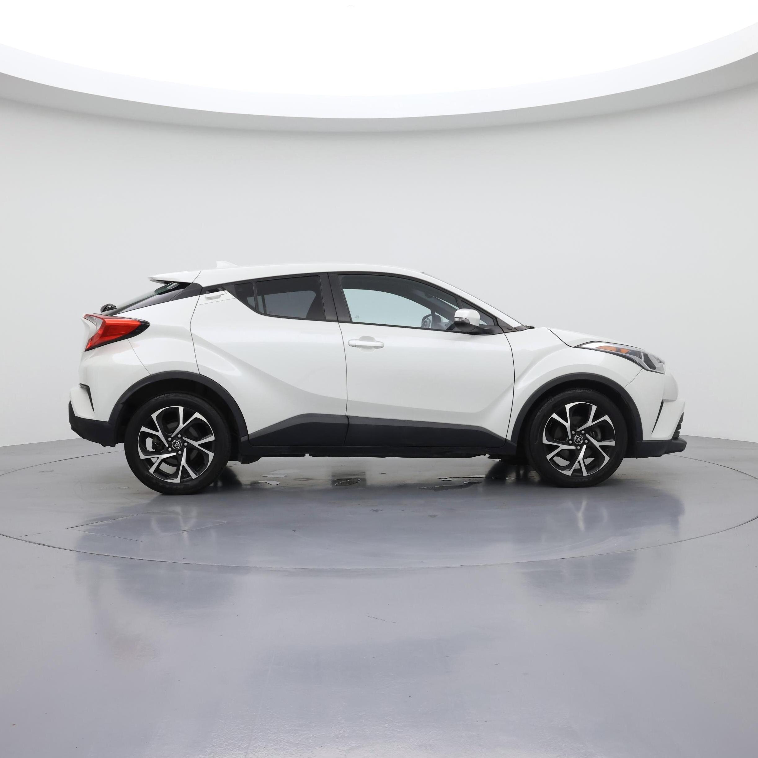Thumbnail: 2018 Toyota C-HR - 7