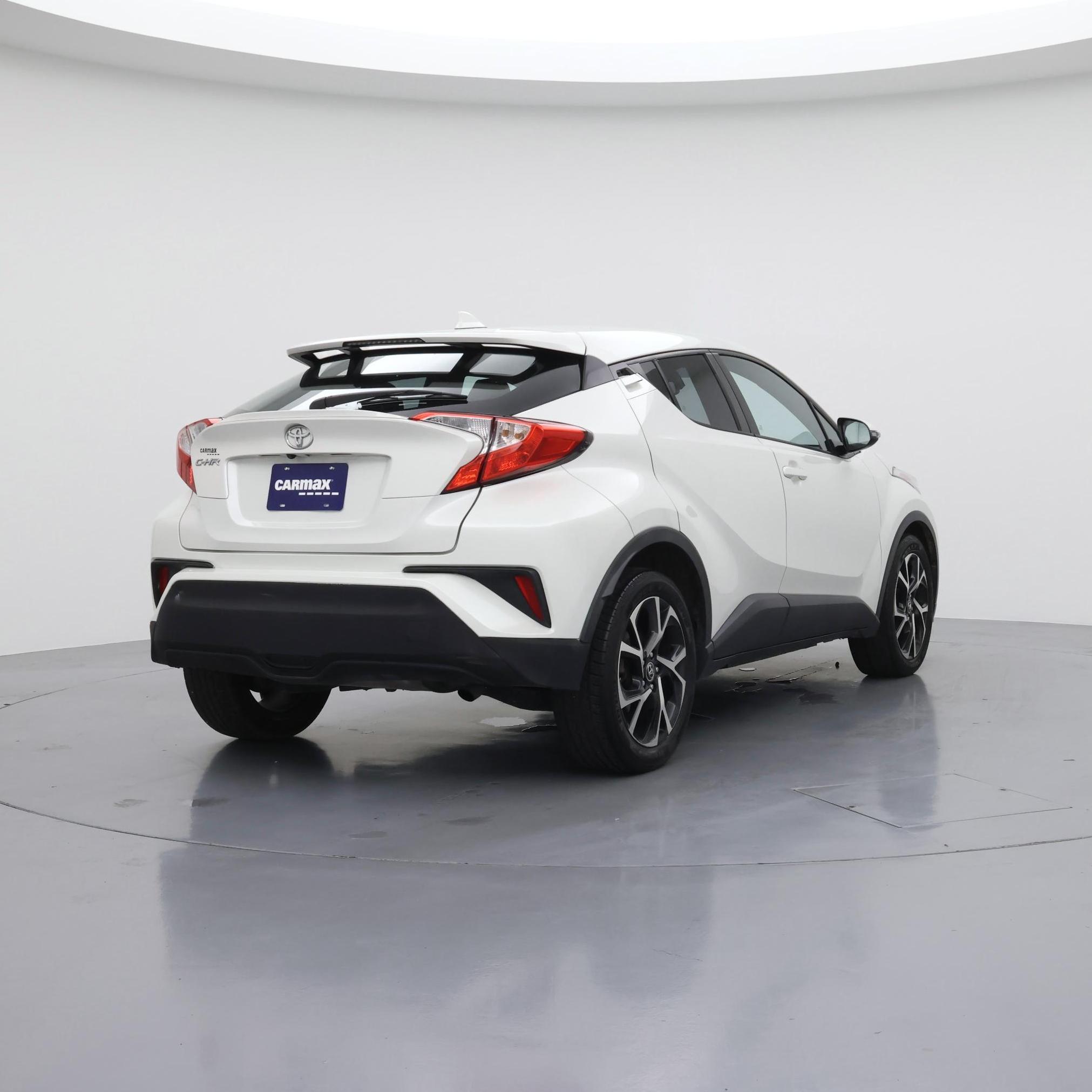 Thumbnail: 2018 Toyota C-HR - 8