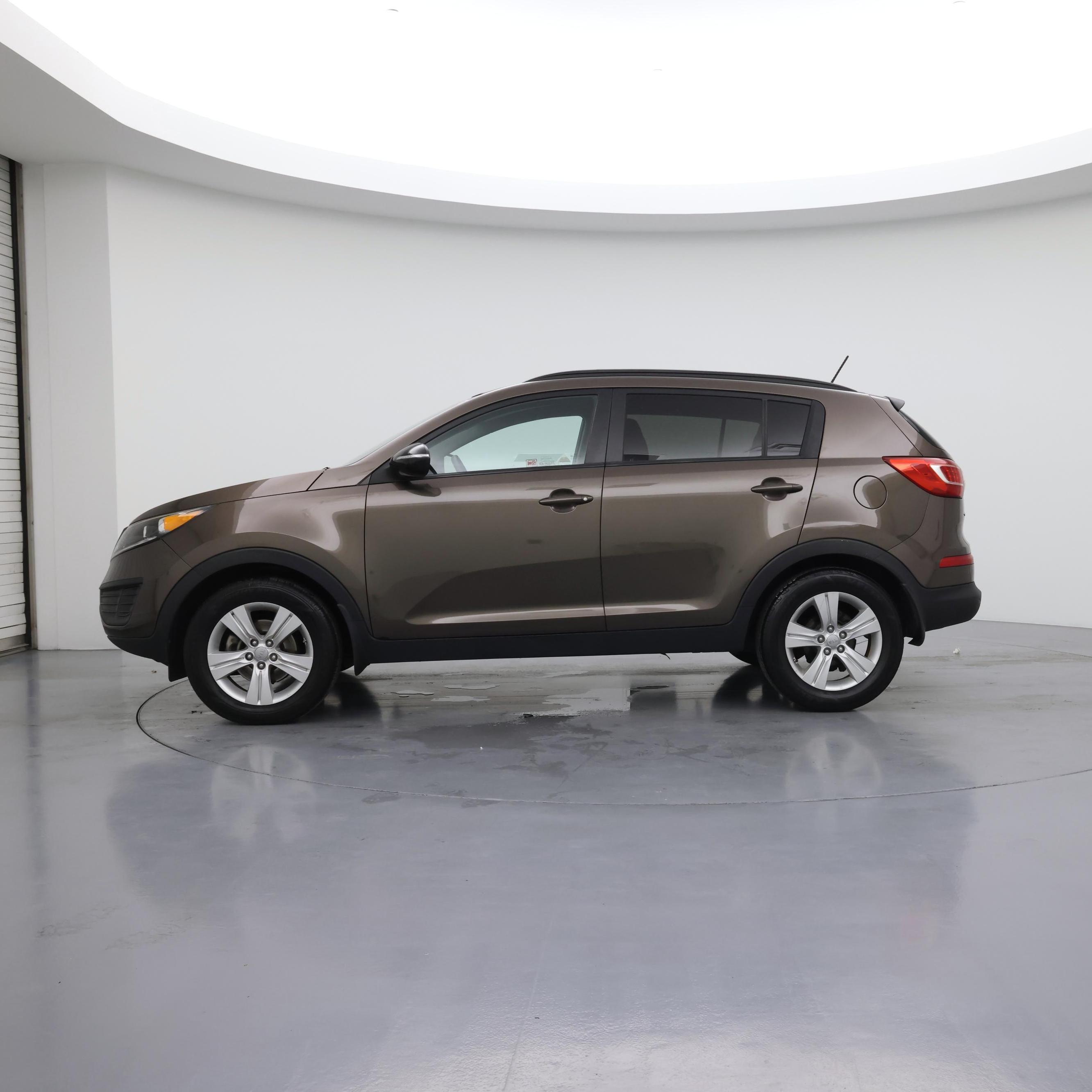 Thumbnail: 2013 Kia Sportage - 3