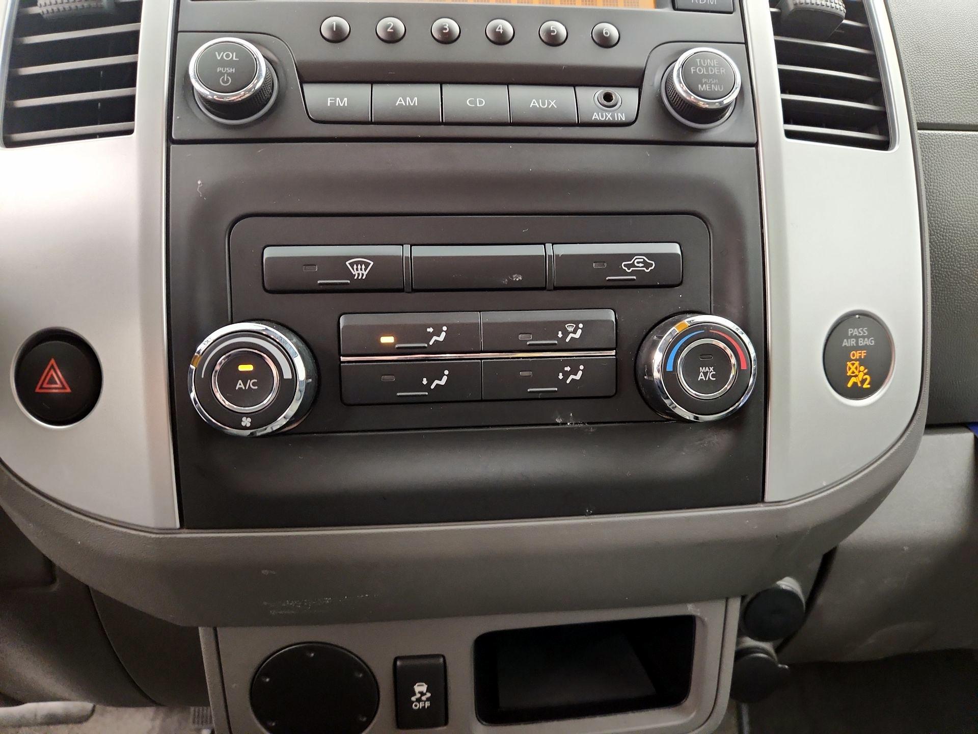 Thumbnail: 2015 Nissan Frontier - 15