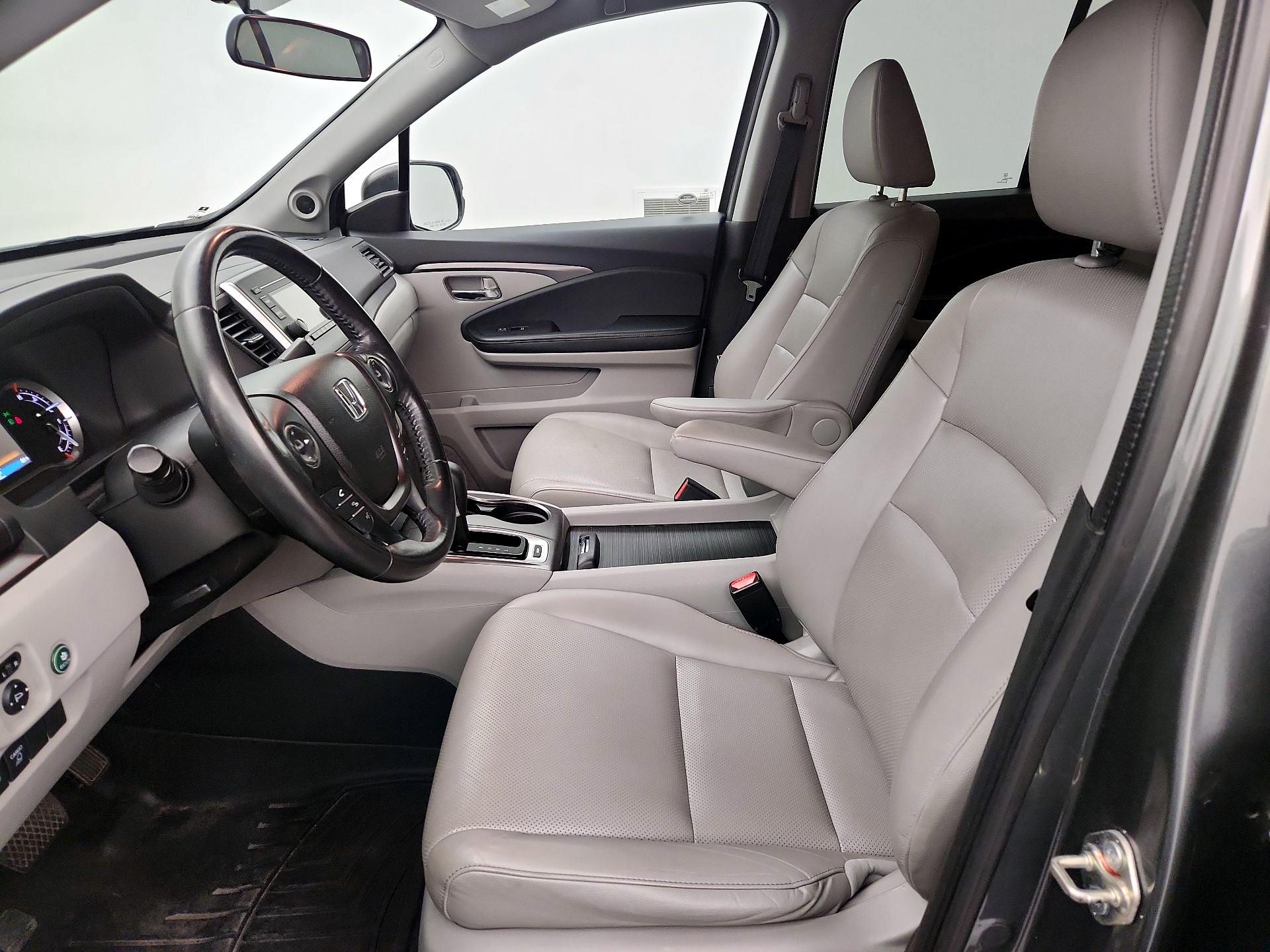 Thumbnail: 2017 Honda Ridgeline - 11