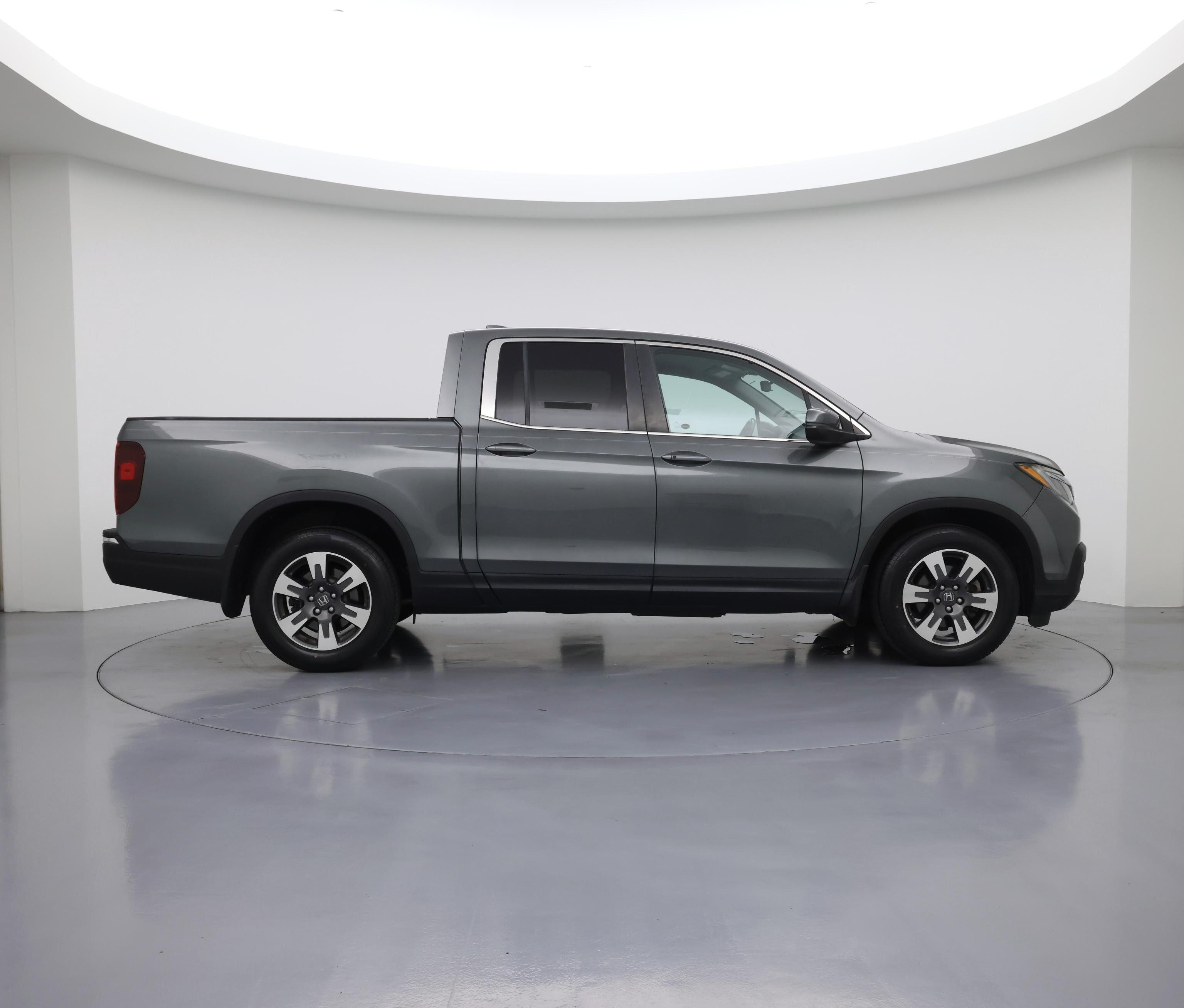 Thumbnail: 2017 Honda Ridgeline - 7