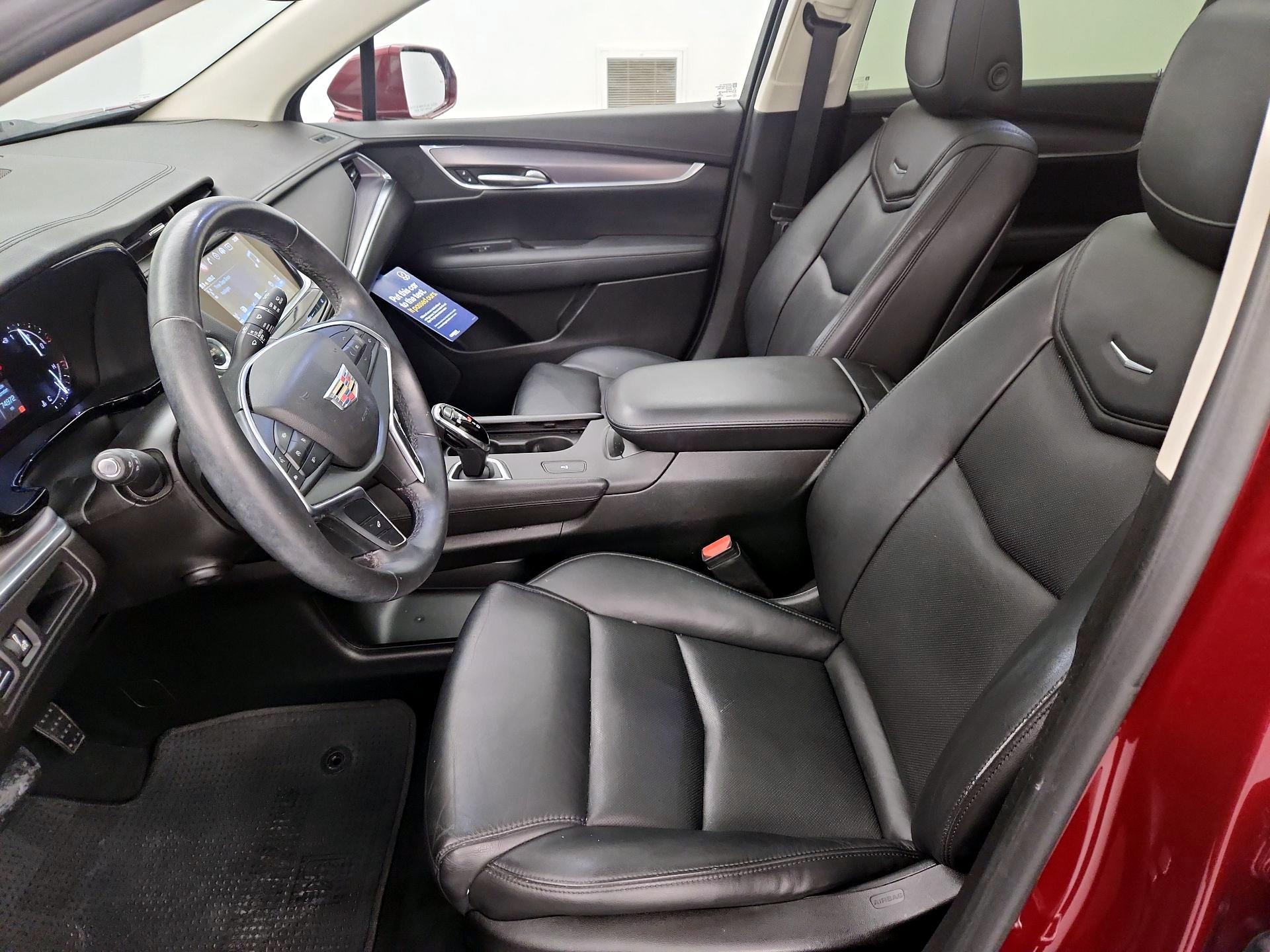 Thumbnail: 2018 Cadillac XT5 - 11