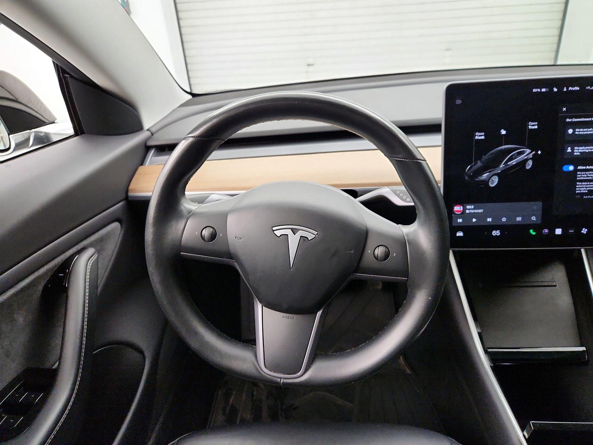 Thumbnail: 2019 Tesla Model 3 - 10