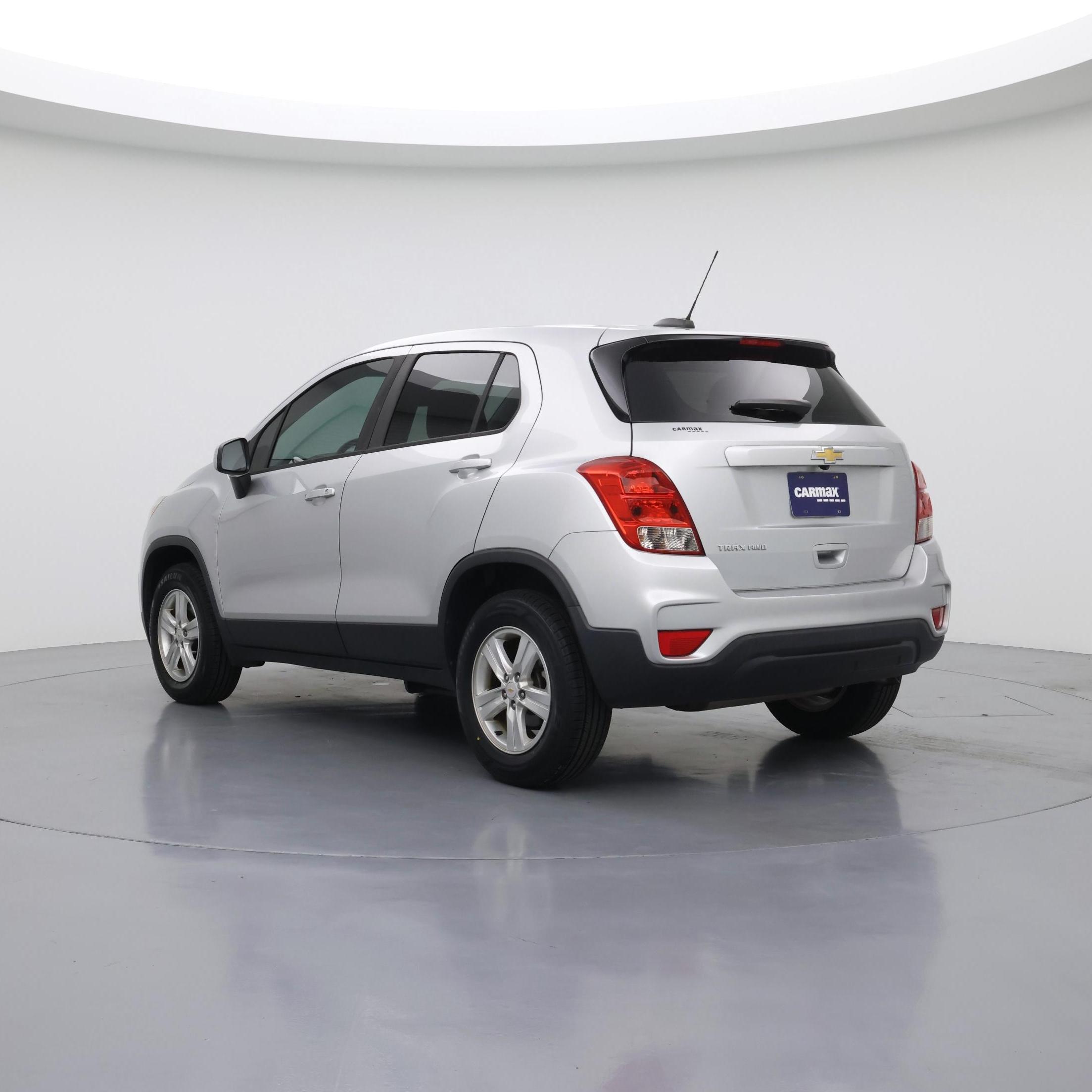 Thumbnail: 2018 Chevrolet Trax - 2