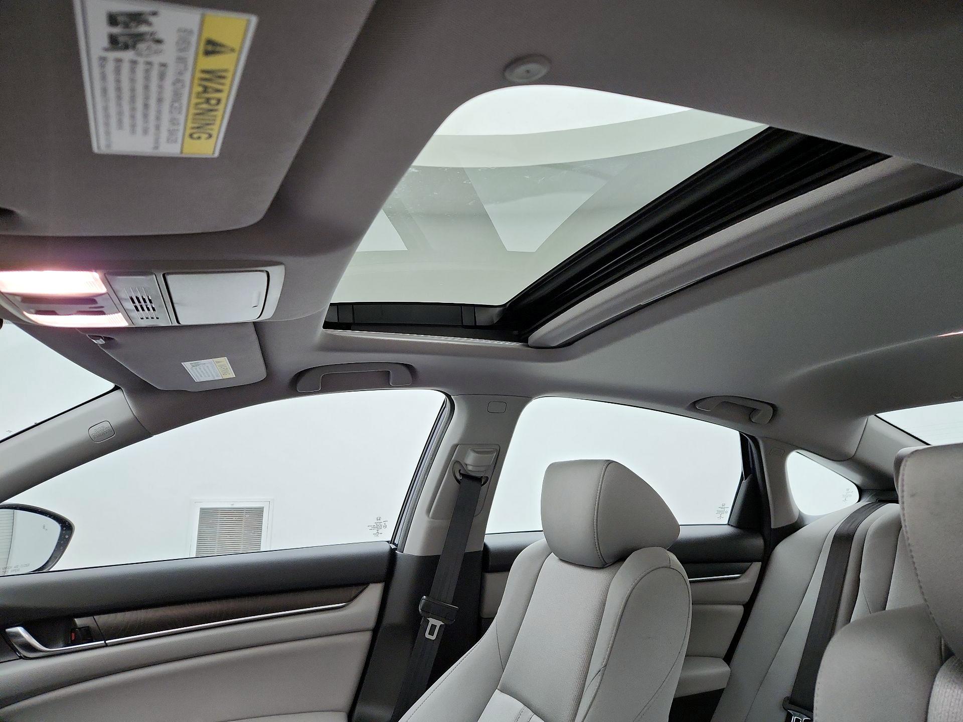 Thumbnail: 2019 Honda Accord - 19
