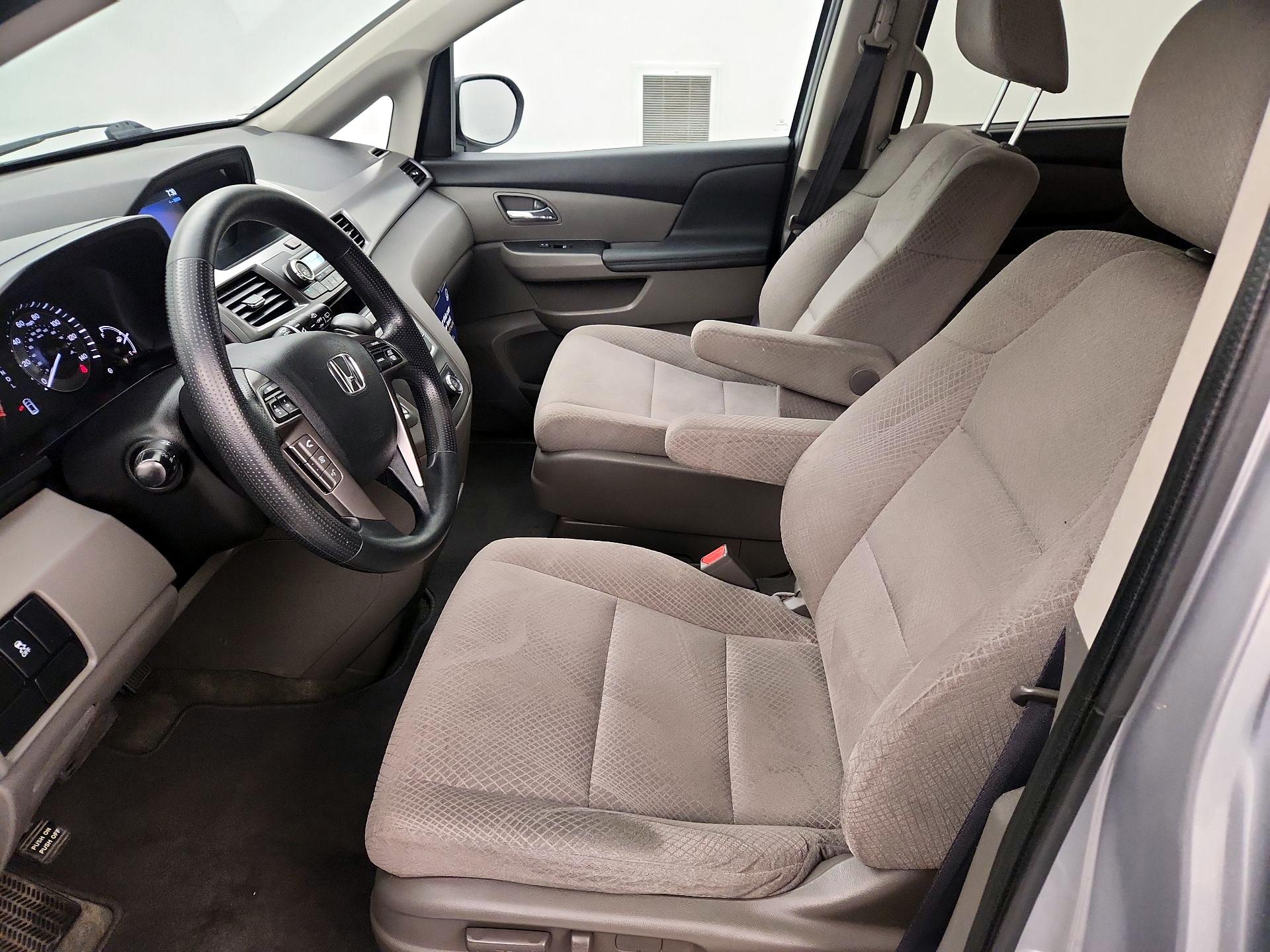 Thumbnail: 2016 Honda Odyssey - 11