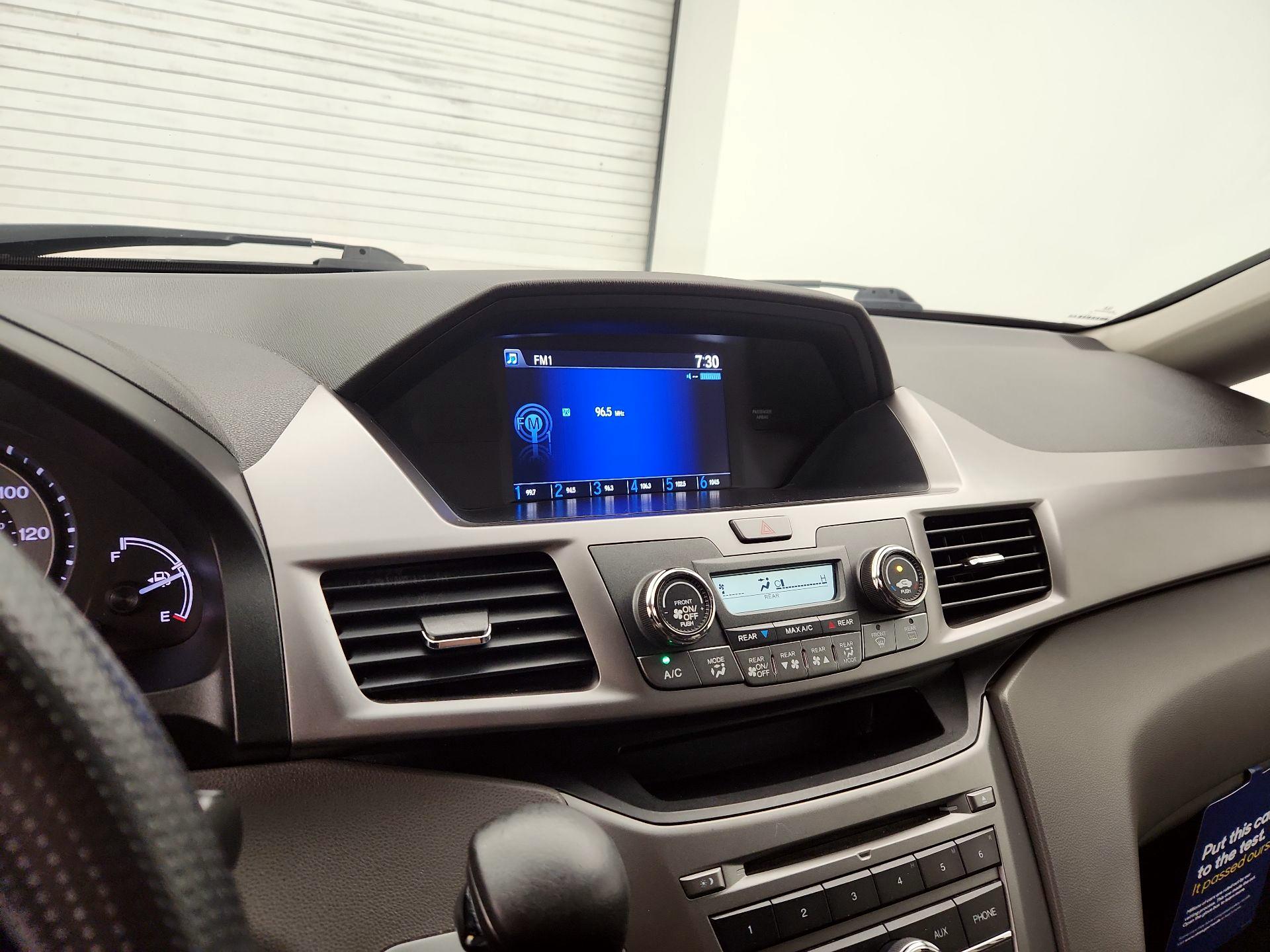 Thumbnail: 2016 Honda Odyssey - 15