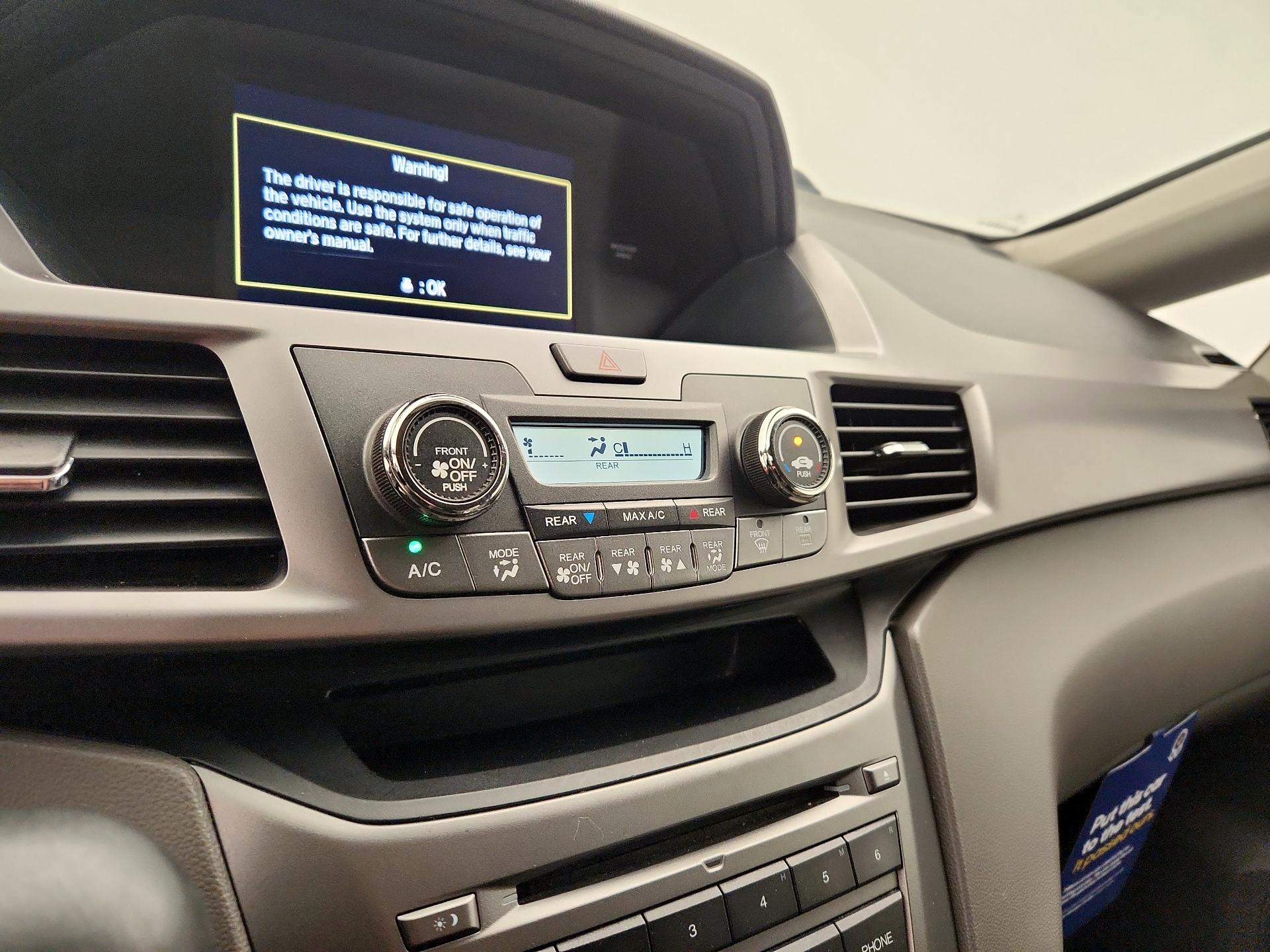 Thumbnail: 2016 Honda Odyssey - 16