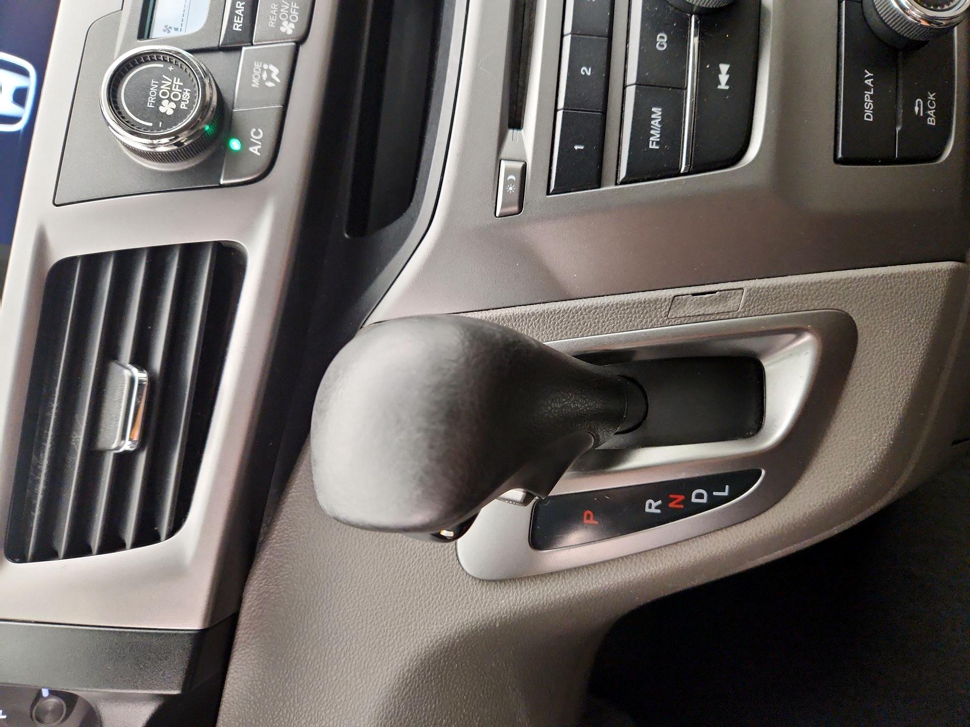 Thumbnail: 2016 Honda Odyssey - 17