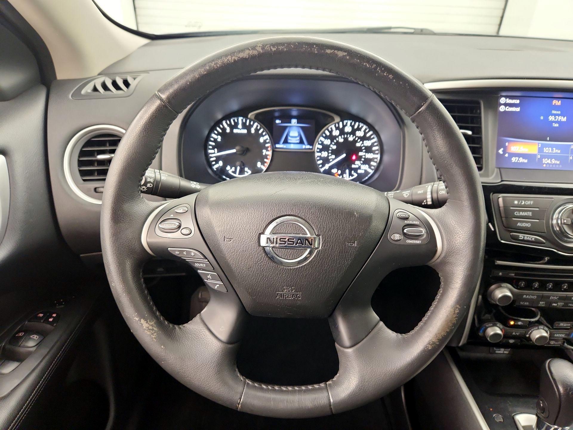 Thumbnail: 2018 Nissan Pathfinder - 10