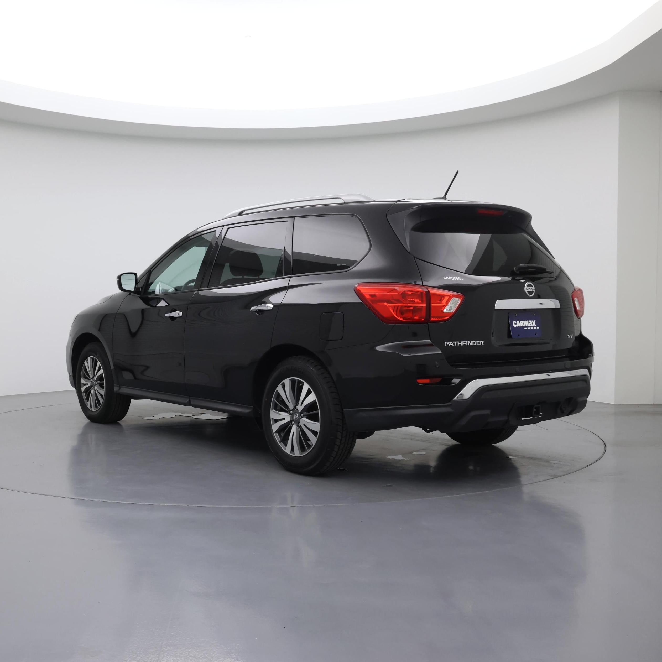 Thumbnail: 2018 Nissan Pathfinder - 2