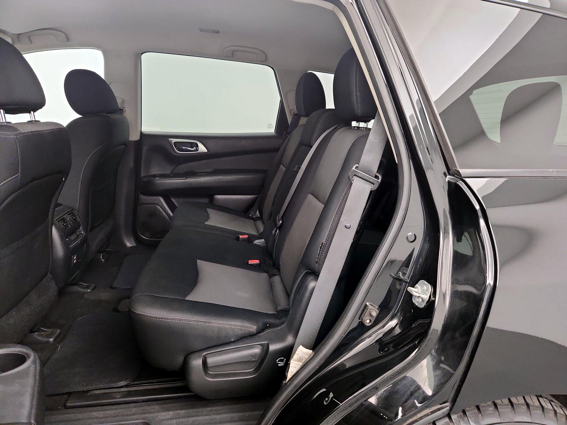 Thumbnail: 2018 Nissan Pathfinder - 19