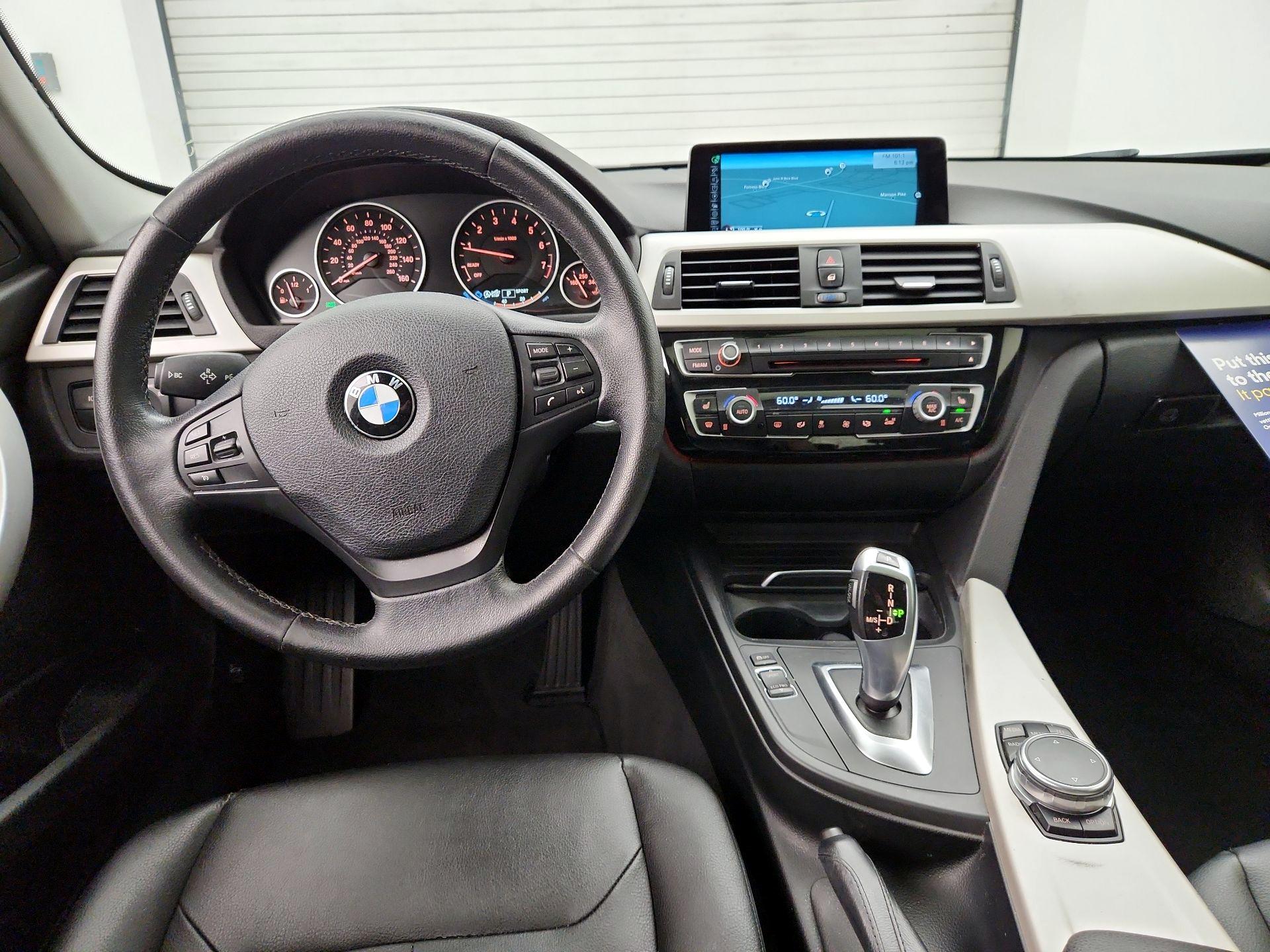 Thumbnail: 2016 BMW 3 Series - 9