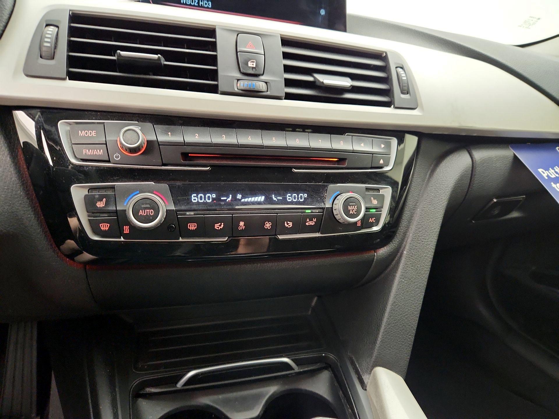 Thumbnail: 2016 BMW 3 Series - 16