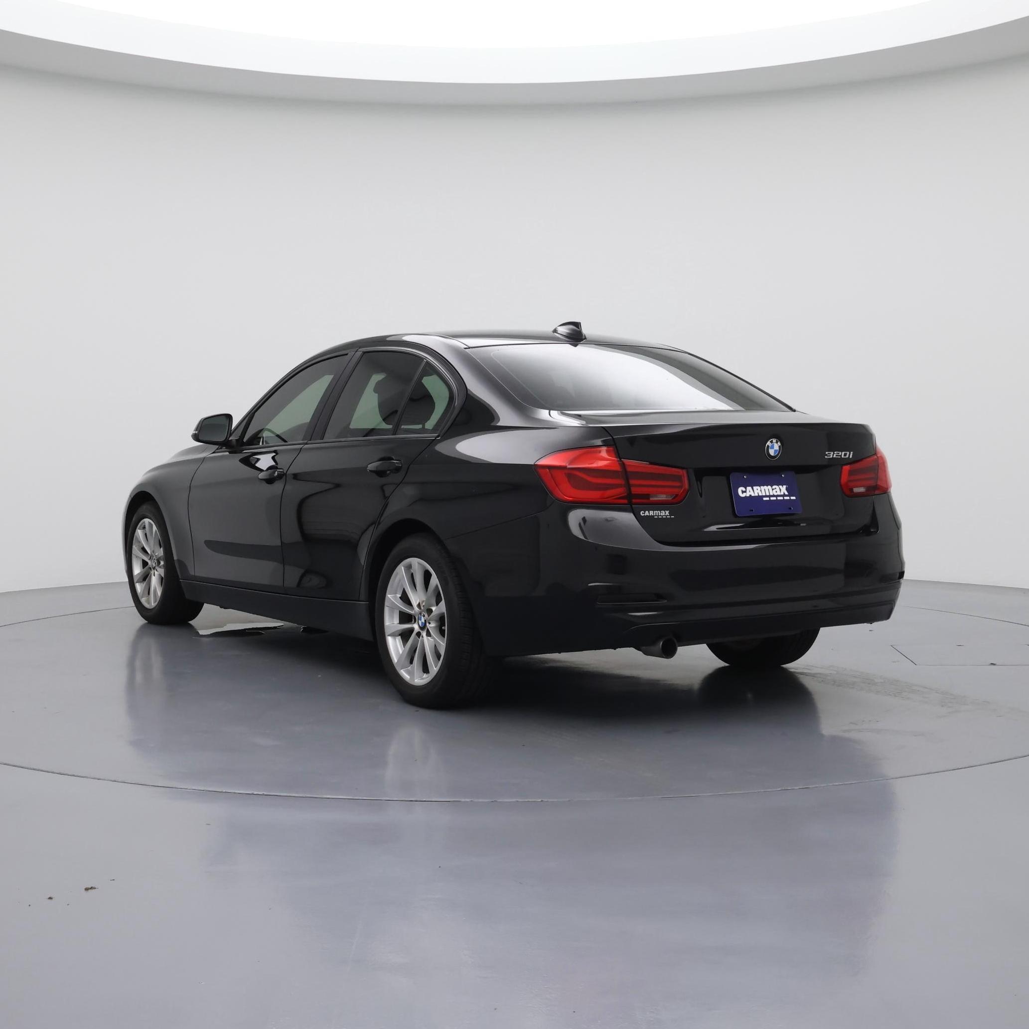 Thumbnail: 2016 BMW 3 Series - 2