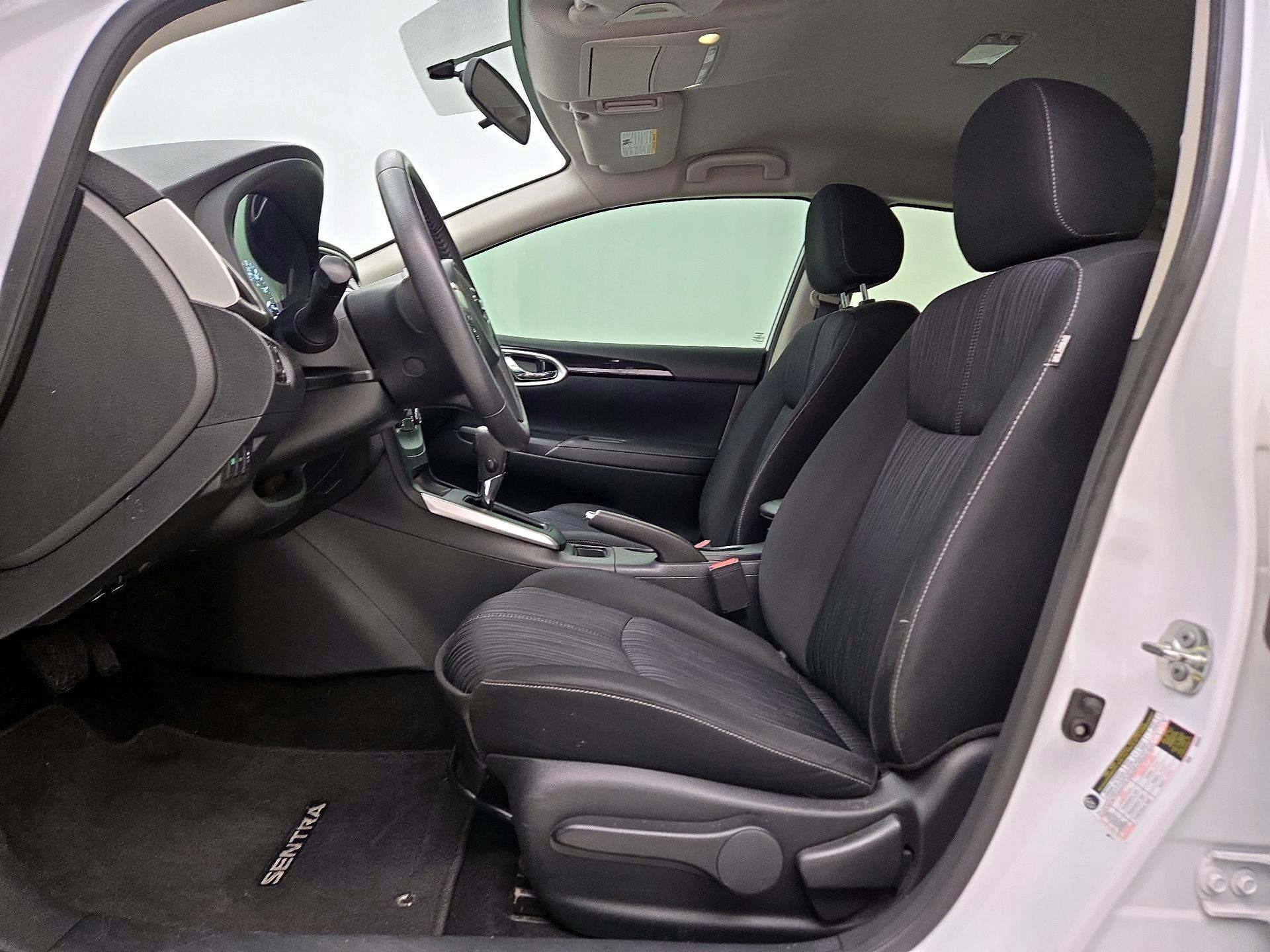 Thumbnail: 2017 Nissan Sentra - 11
