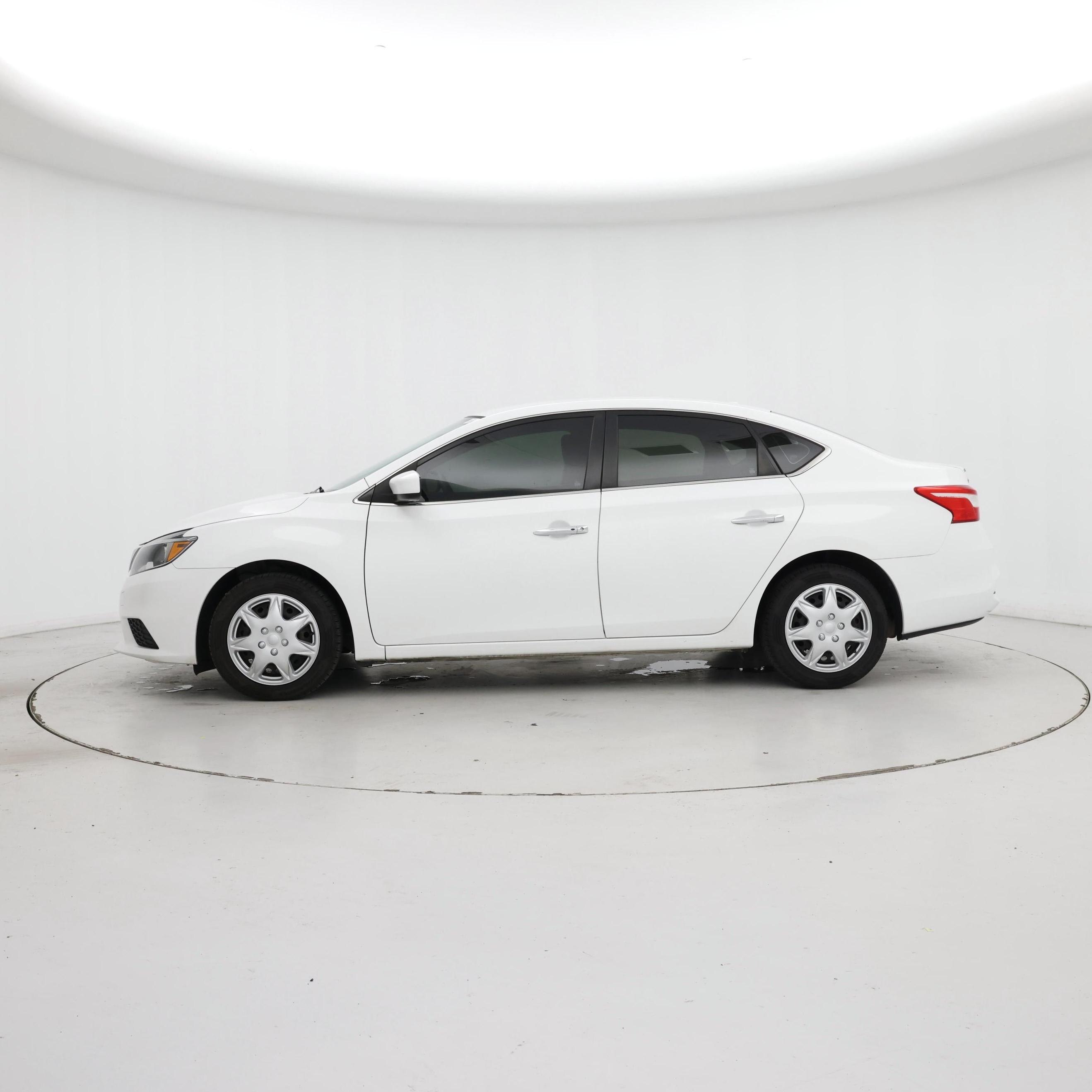 Thumbnail: 2017 Nissan Sentra - 3