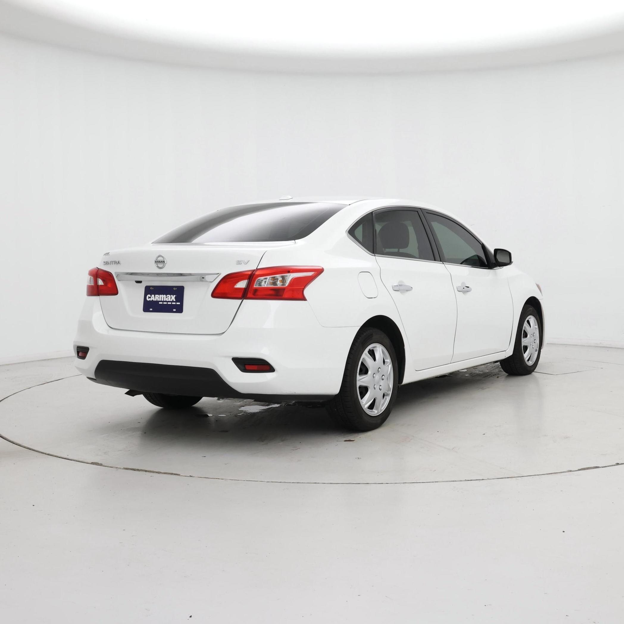 Thumbnail: 2017 Nissan Sentra - 8