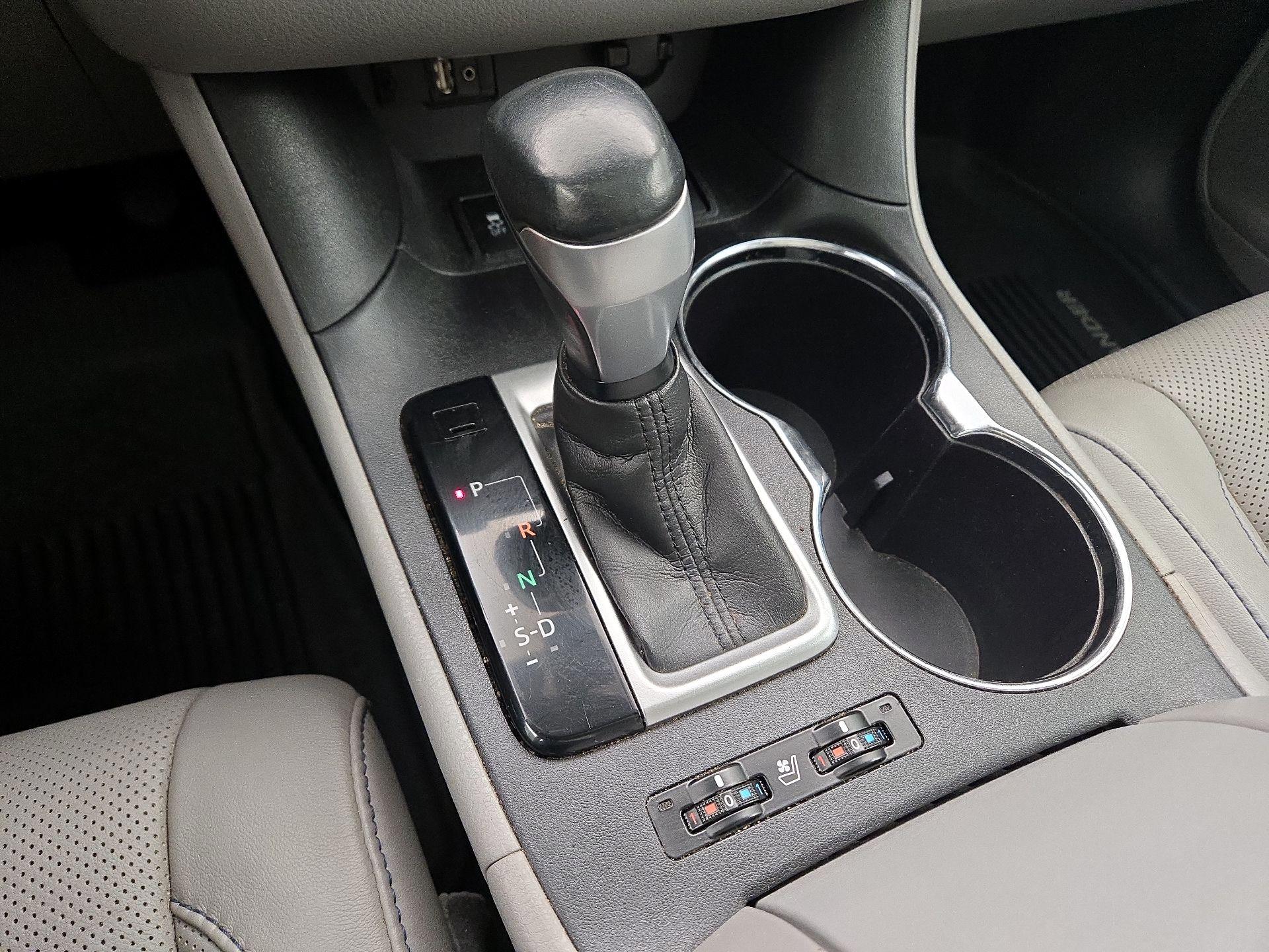 Thumbnail: 2016 Toyota Highlander - 17