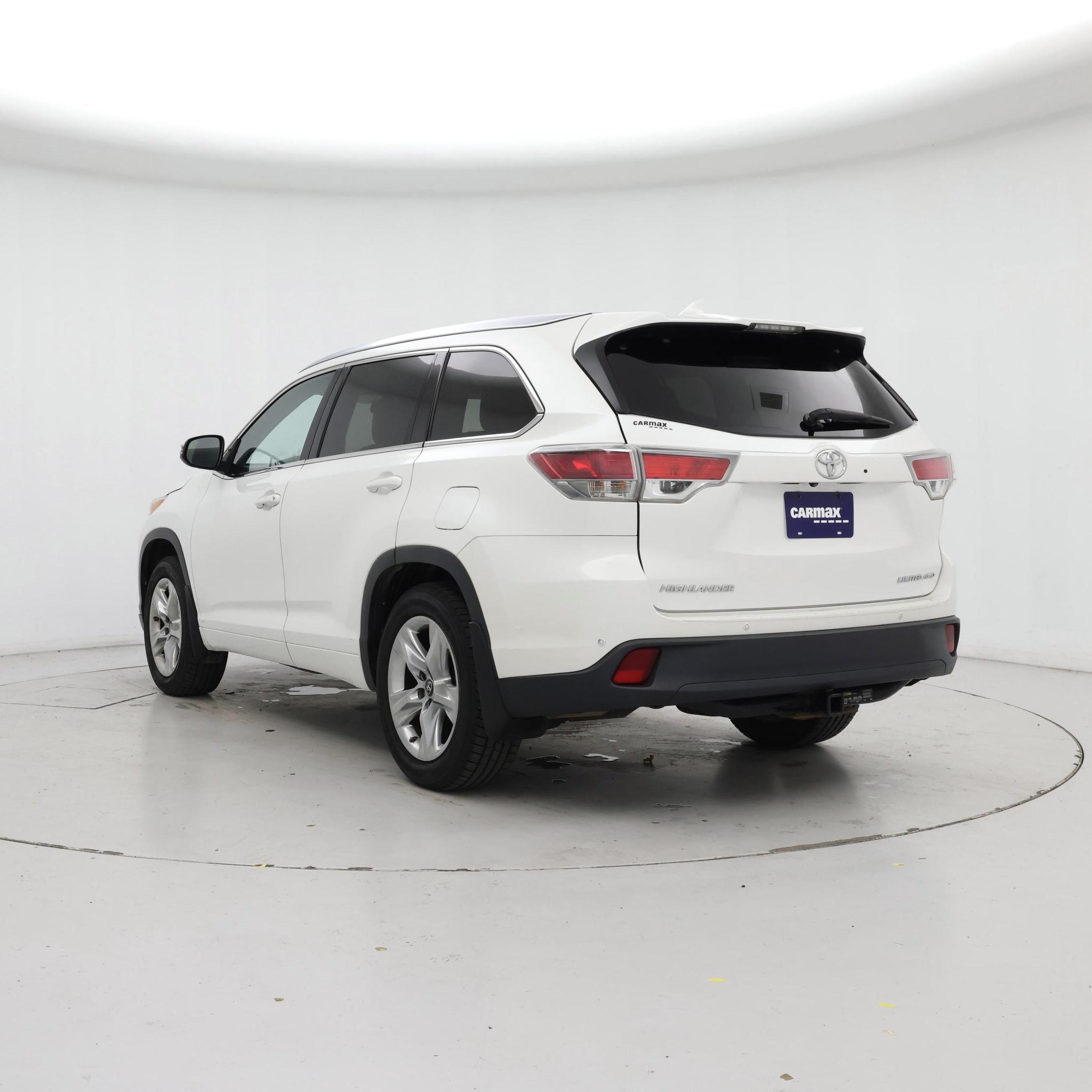 Thumbnail: 2016 Toyota Highlander - 2