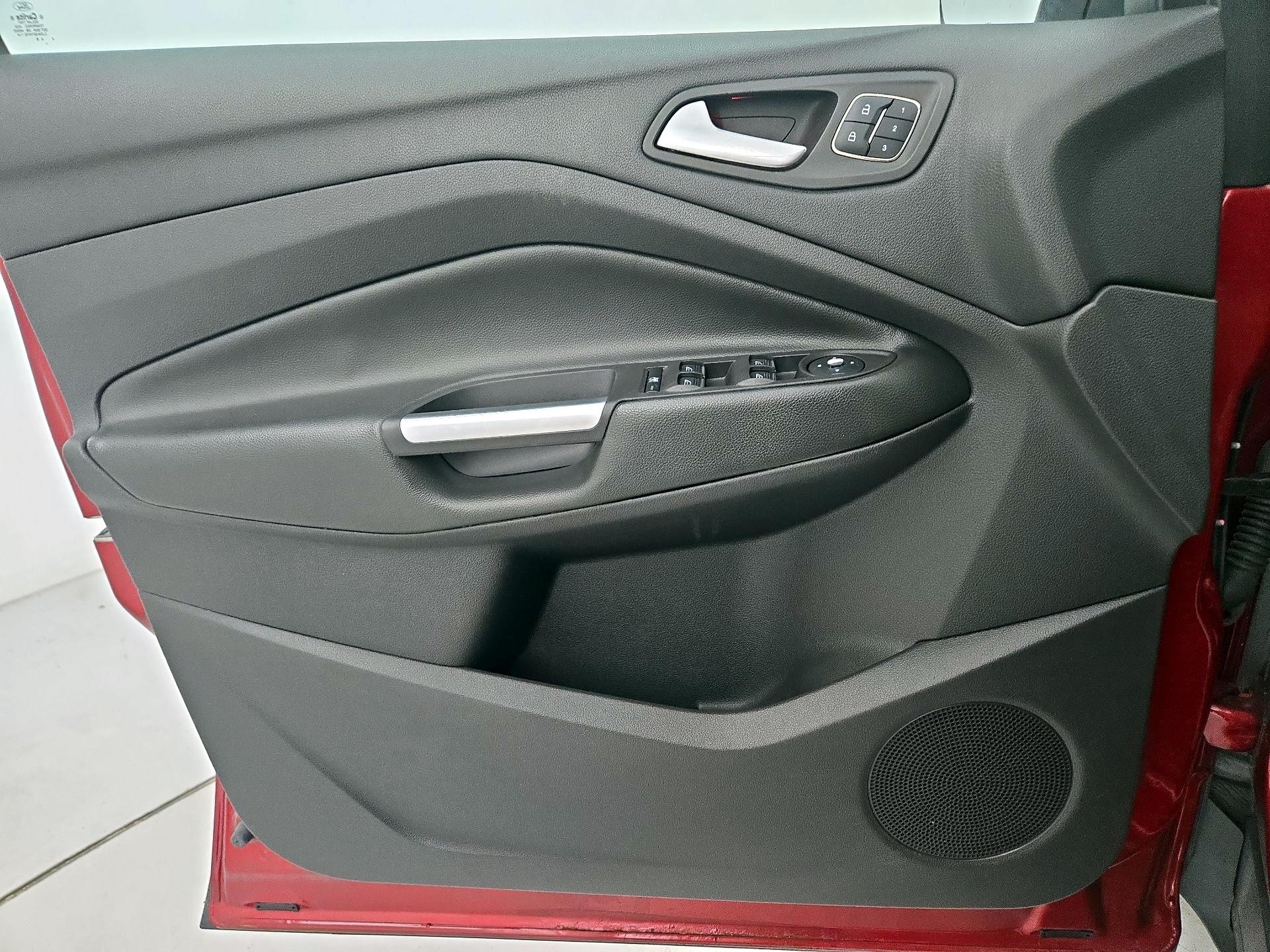 Thumbnail: 2013 Ford Escape - 12