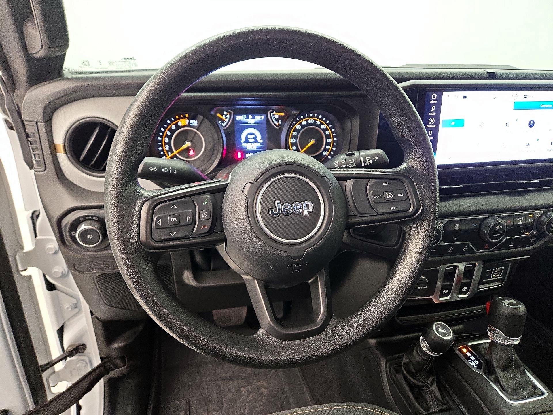 Thumbnail: 2025 Jeep Wrangler - 10