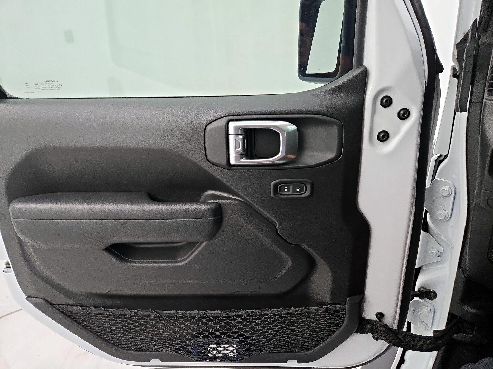 Thumbnail: 2025 Jeep Wrangler - 12