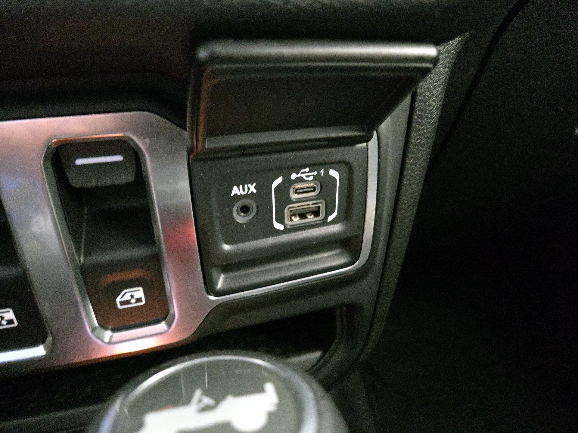 Thumbnail: 2025 Jeep Wrangler - 18