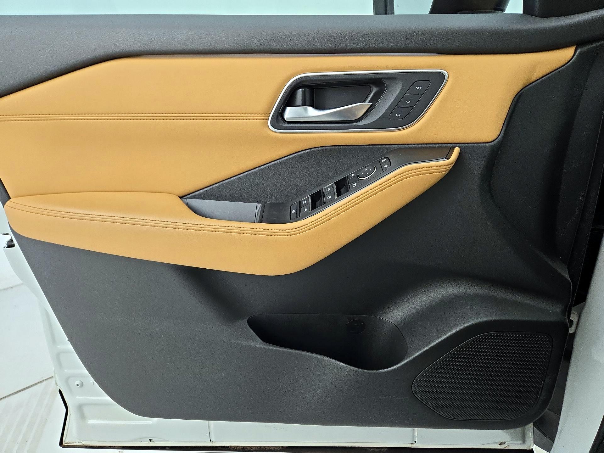 Thumbnail: 2023 Nissan Rogue - 12
