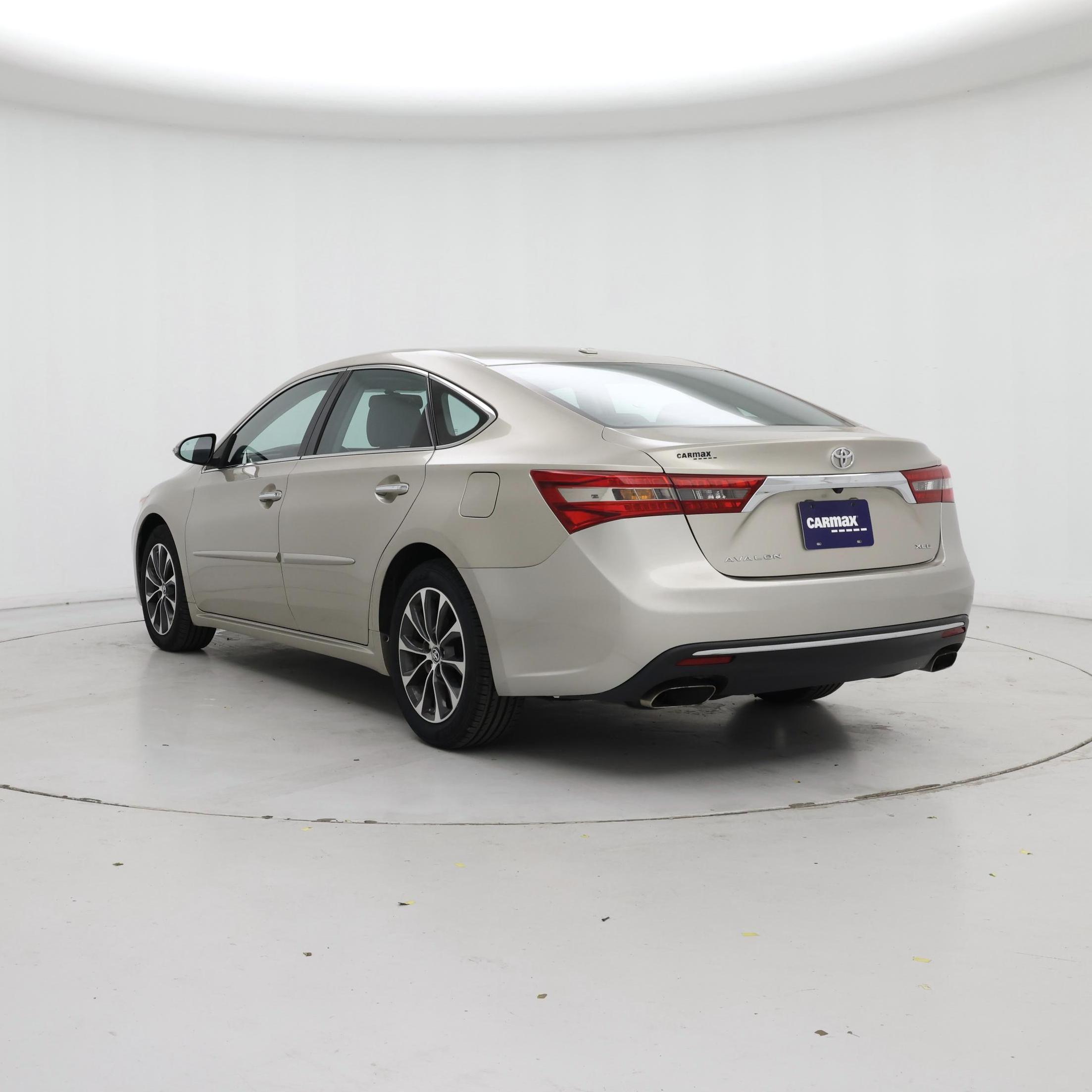 Thumbnail: 2016 Toyota Avalon - 2