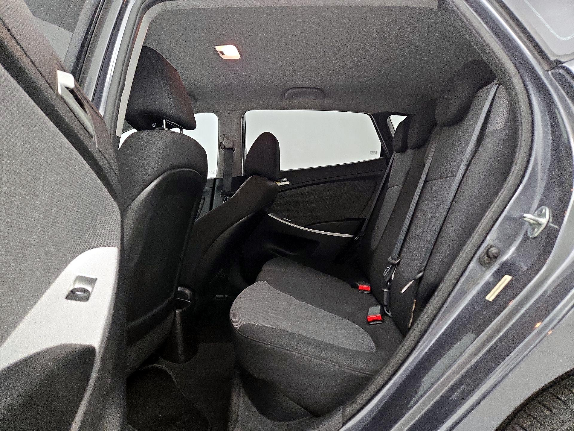 Thumbnail: 2013 Hyundai Accent - 18