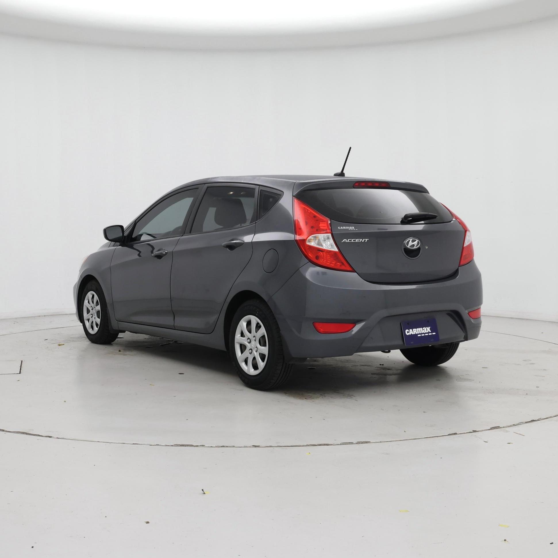 Thumbnail: 2013 Hyundai Accent - 2