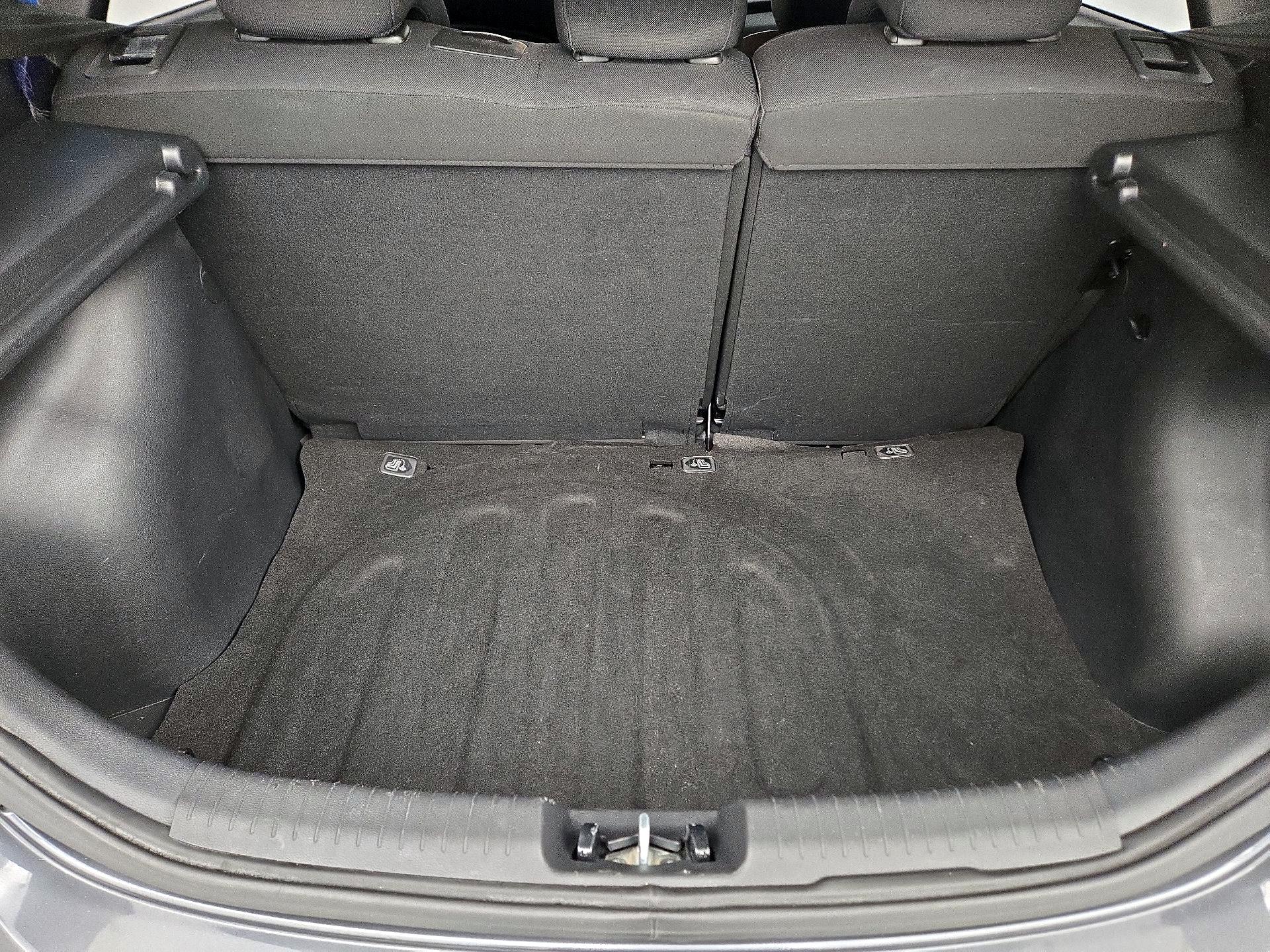Thumbnail: 2013 Hyundai Accent - 19