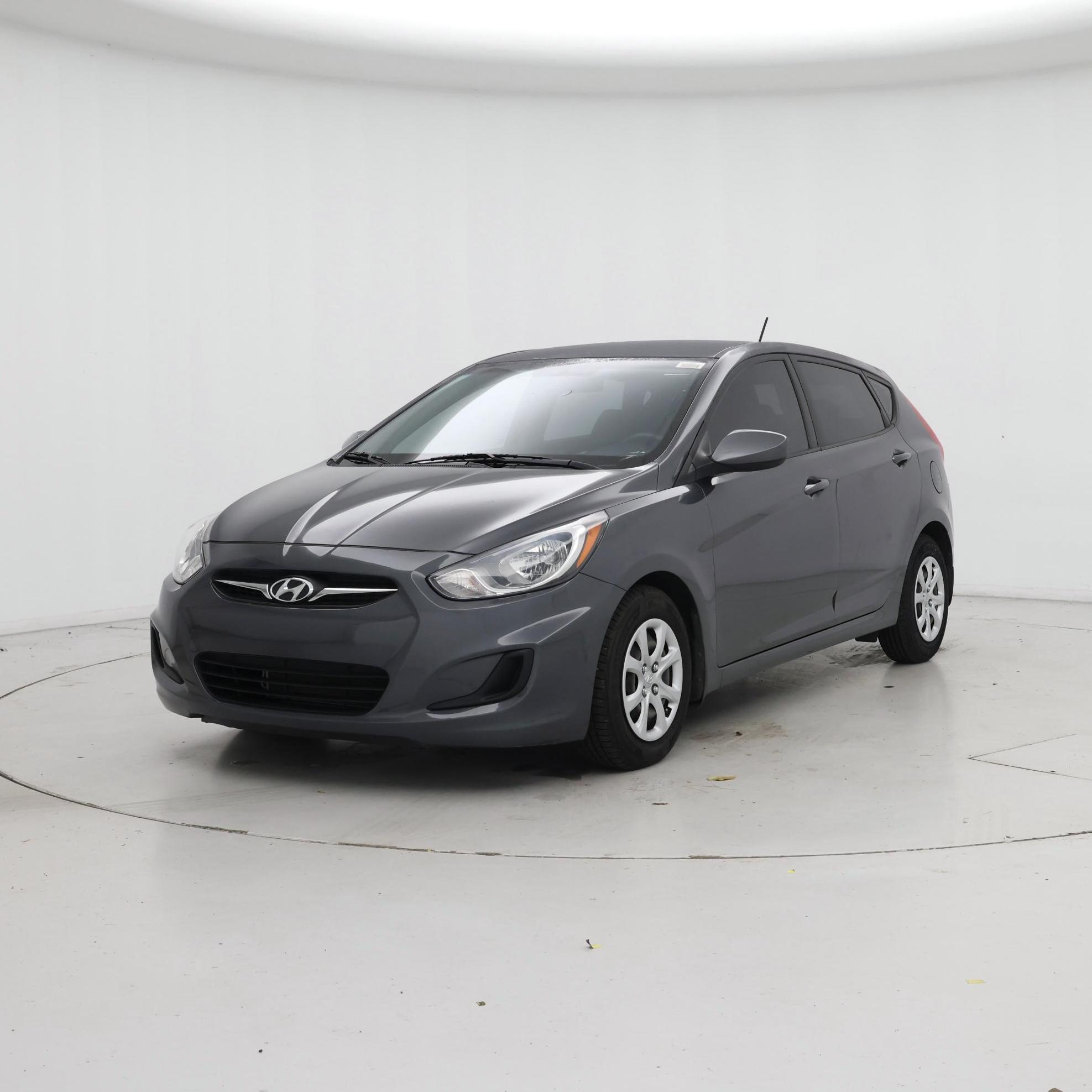 Thumbnail: 2013 Hyundai Accent - 4