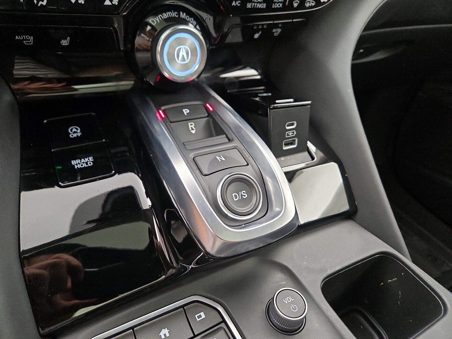 Thumbnail: 2022 Acura MDX - 18