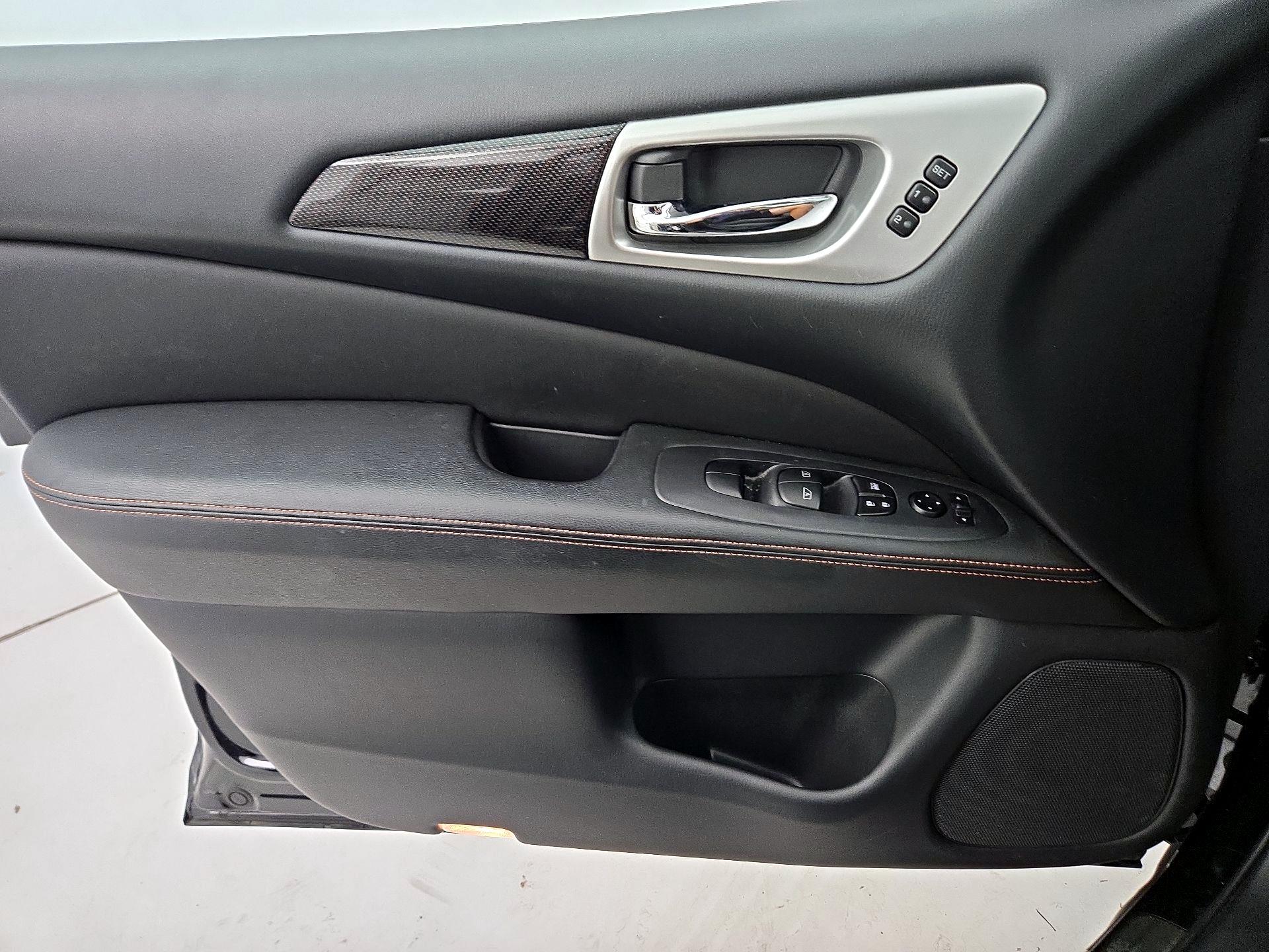 Thumbnail: 2019 Nissan Pathfinder - 12
